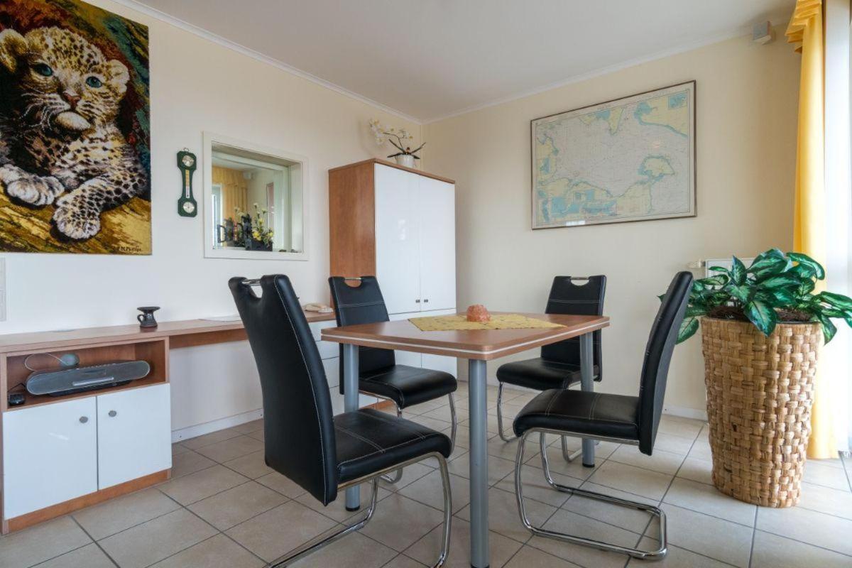 Haus-Ostseeapartments-am-Fehmarnsund-Wohnung-26-Wellenrauschen
