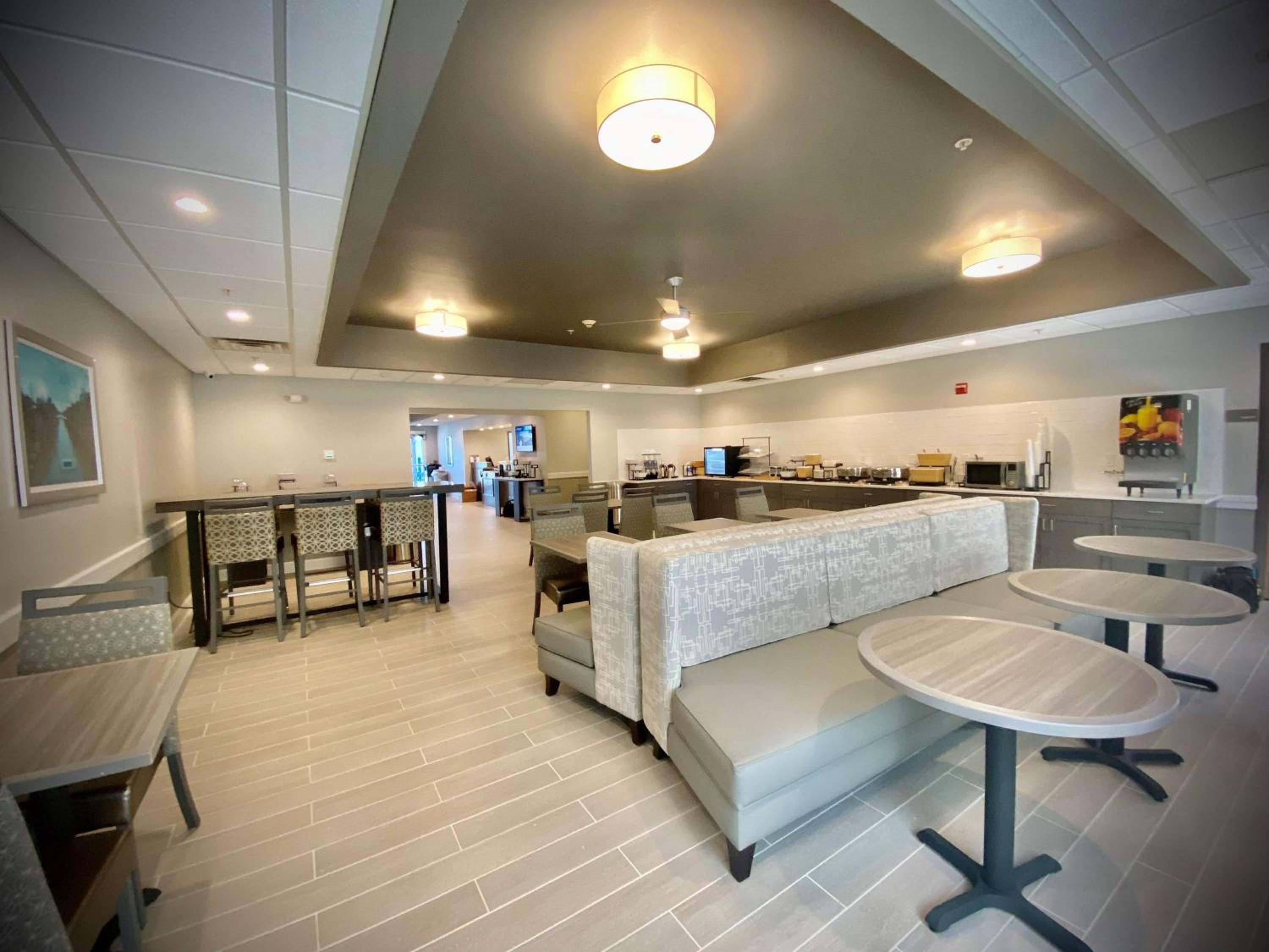 Best Western Brockport Inn  Suites - Property Image 10
