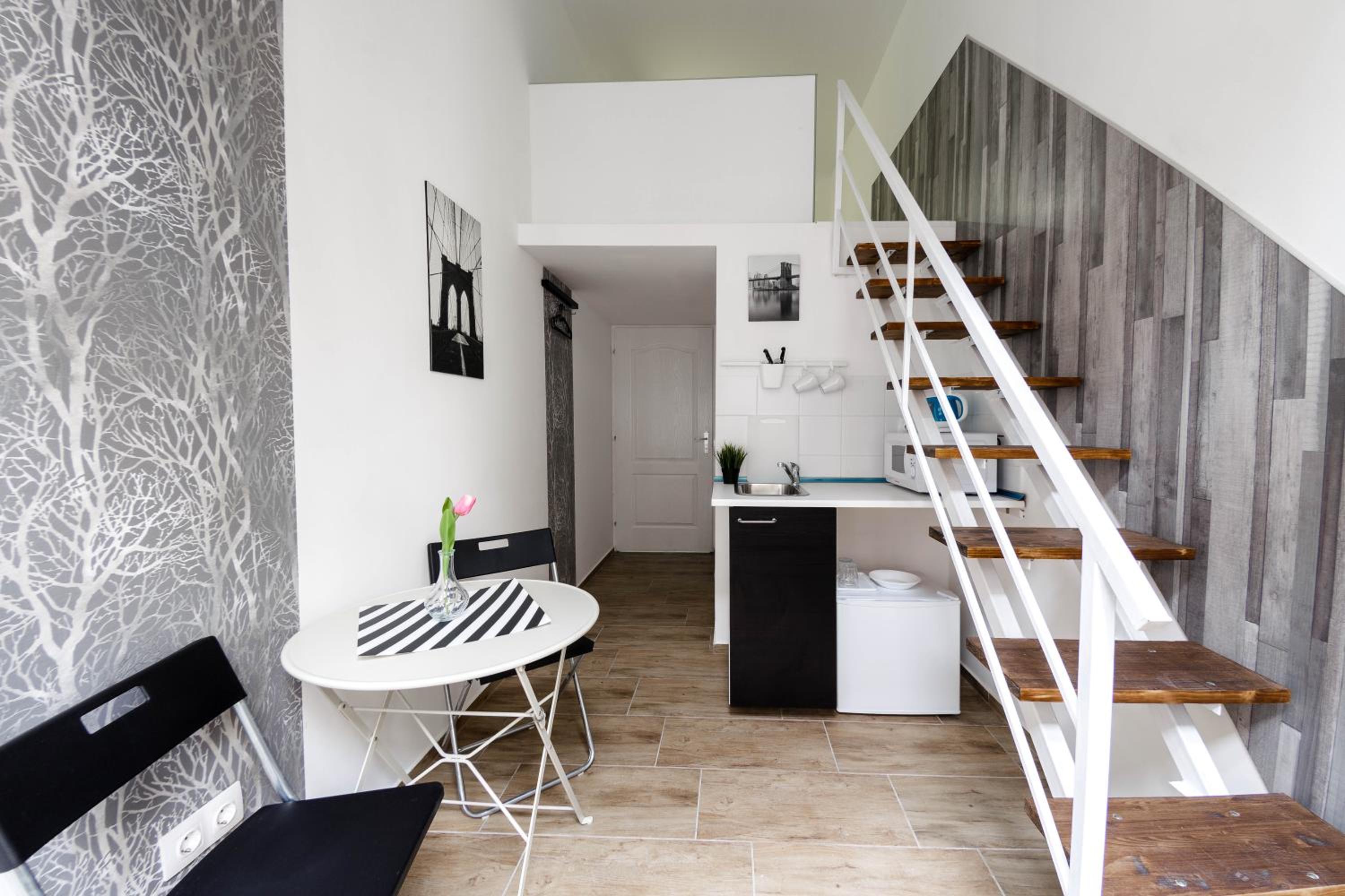 Rio's Stylish Central Flats view 3