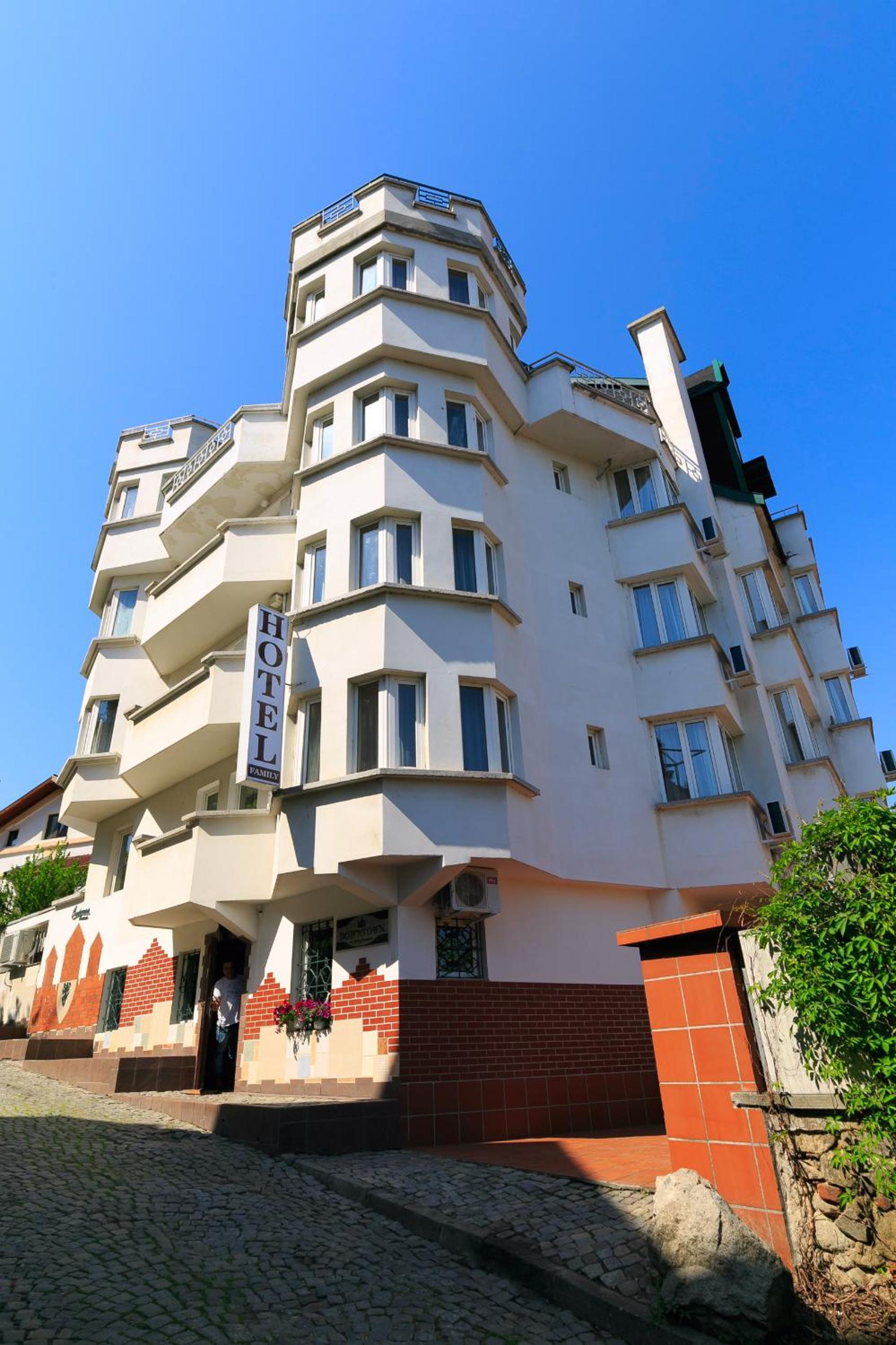 HOTEL THE WHITE HOUSE Plovdiv - Image 1