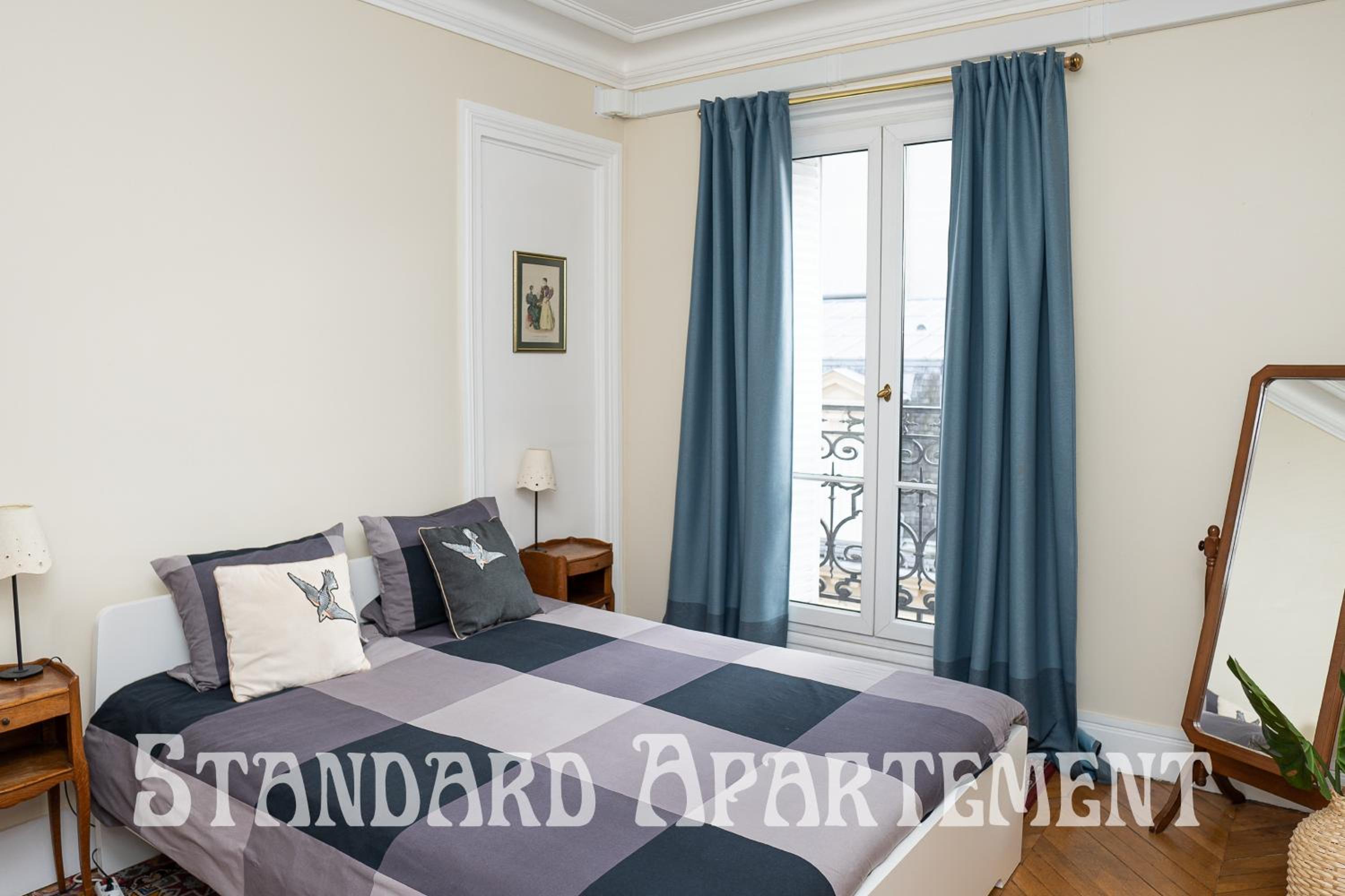 Eiffel Tower view Residence