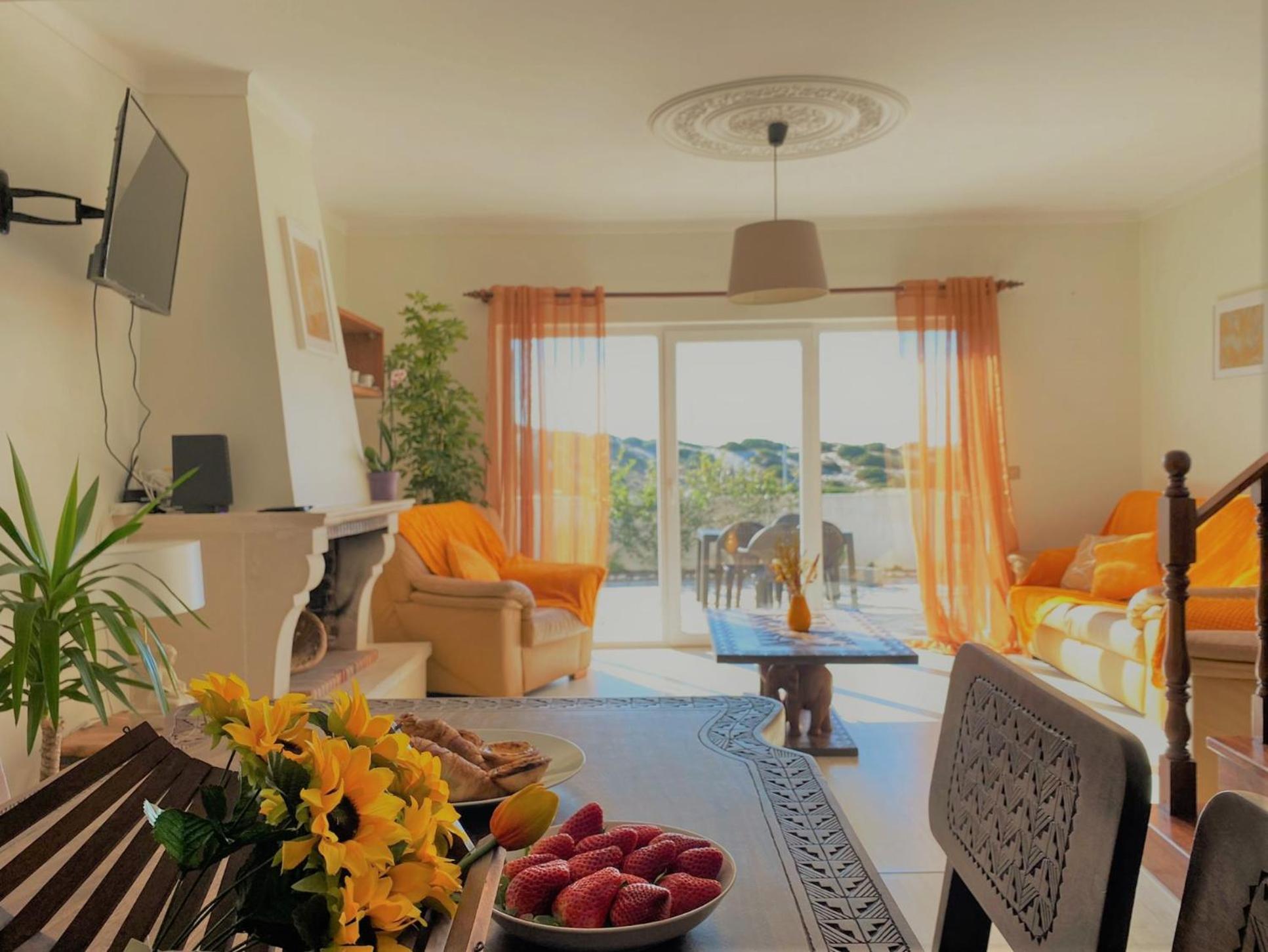 Superb Villa in Baleal w/ Patio, parking & 5 BRs view 5