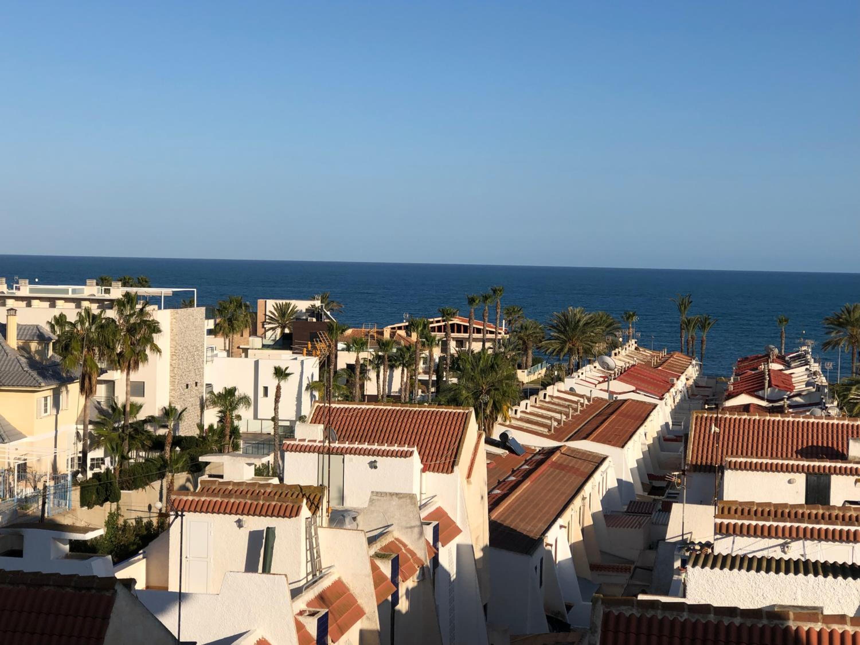 Precioso apartamento con vistas al mar