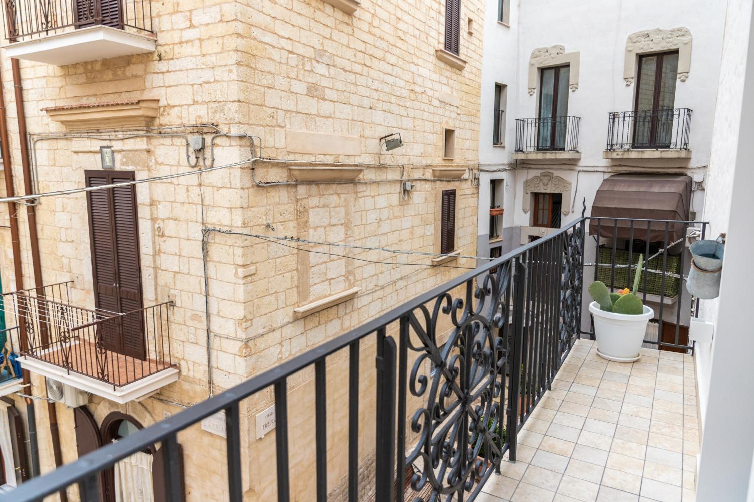TRESCA CHARME luxury Rooms view 3