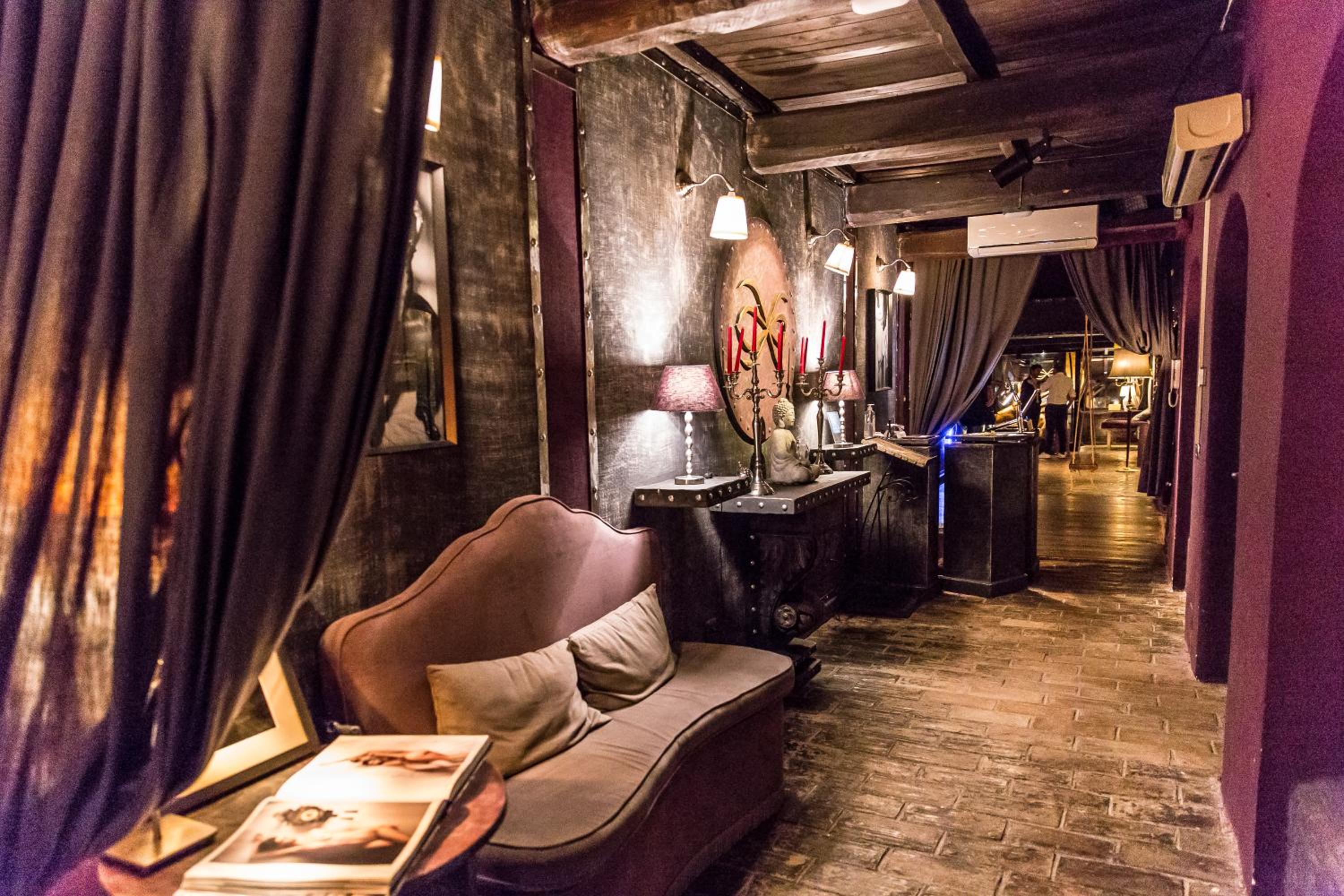 lounge