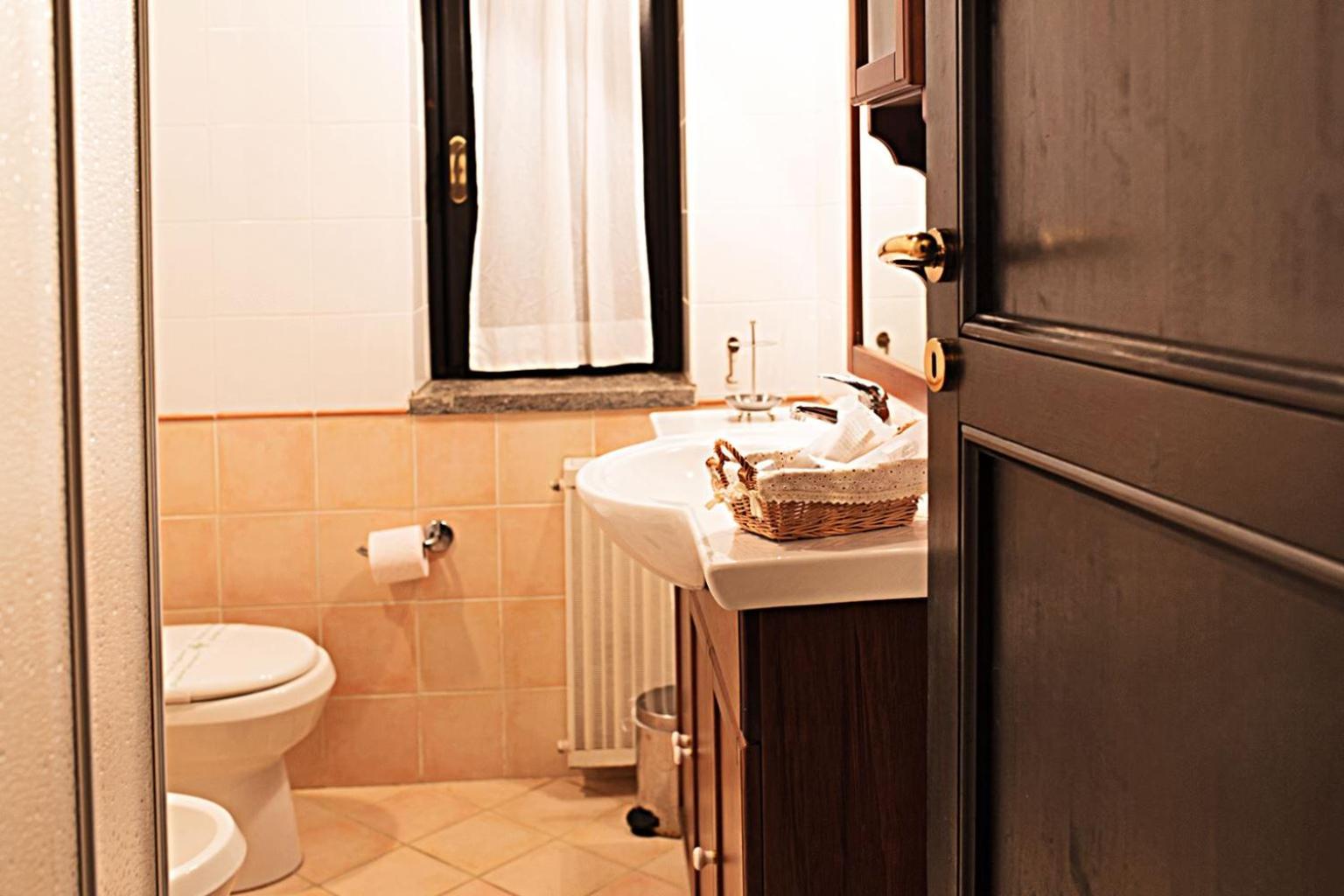 Almanuda Naturist Village