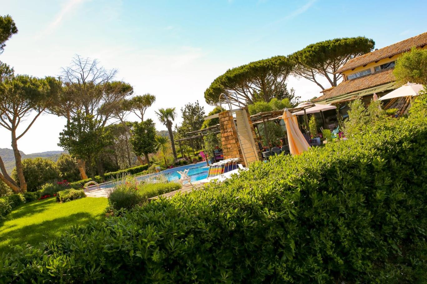 Almanuda Naturist Village