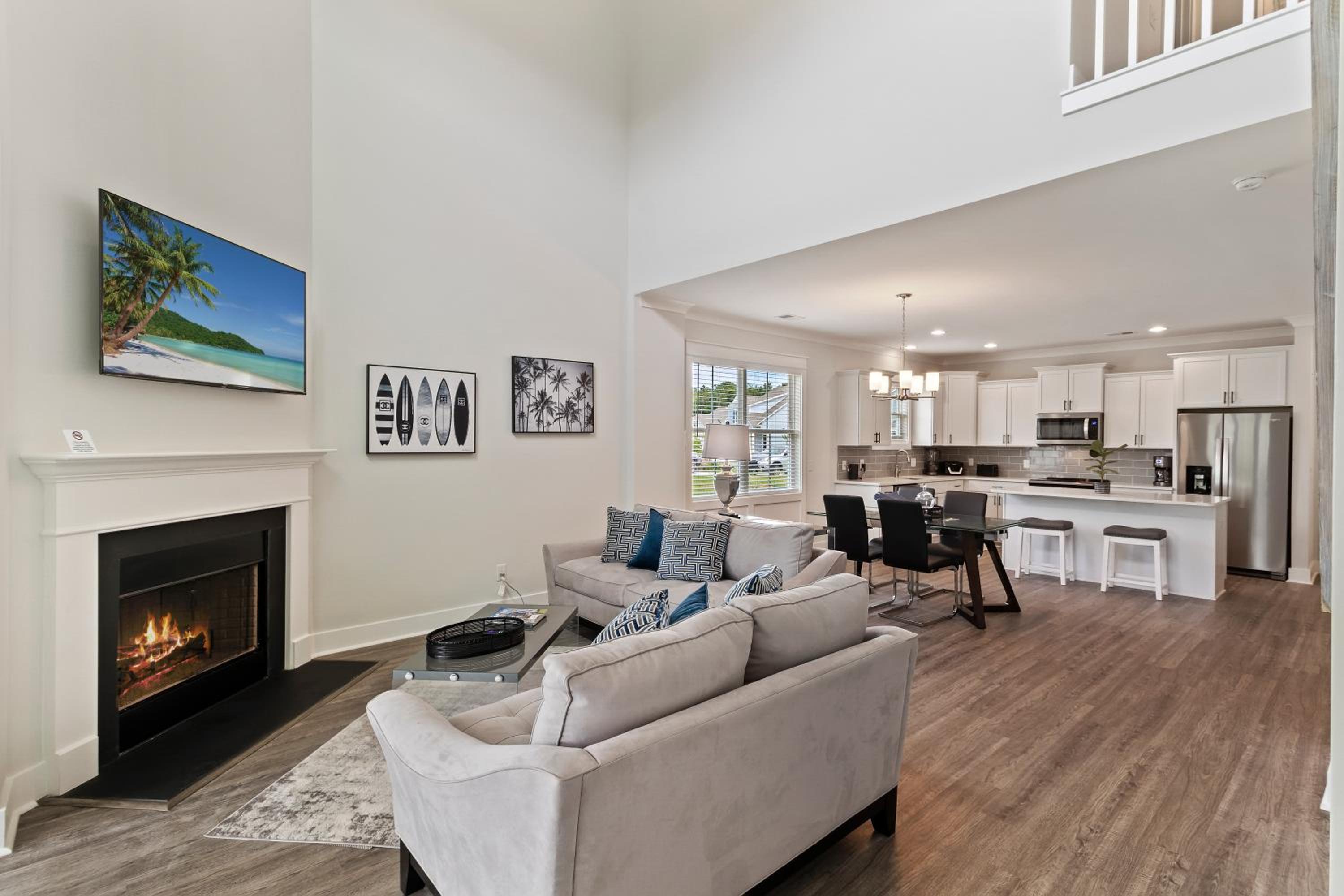 #17 Unsurpassed House Golf View/Fireplace/Garage view 3