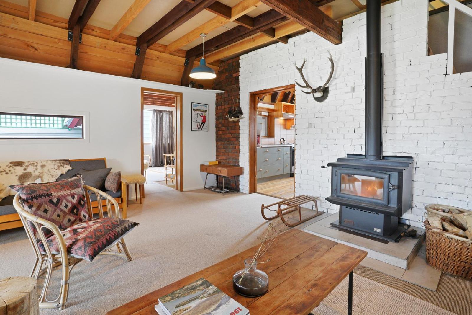 Snow Chalet - Fairlie Holiday Home