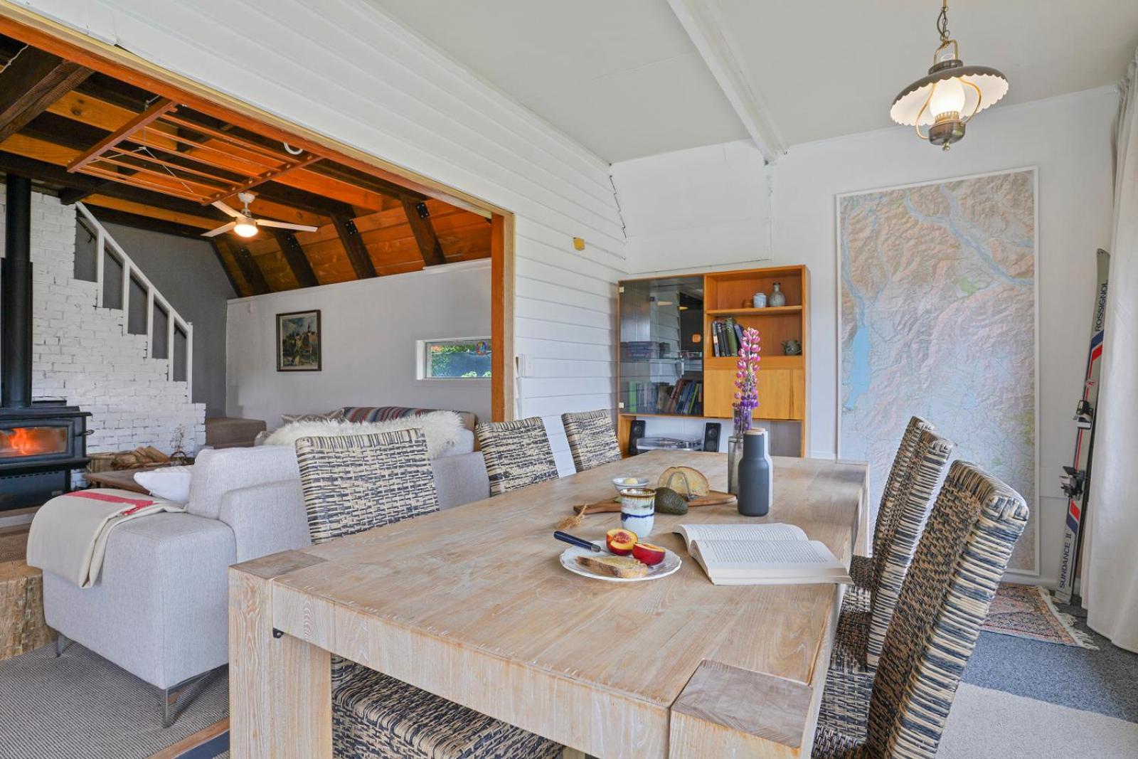 Snow Chalet - Fairlie Holiday Home