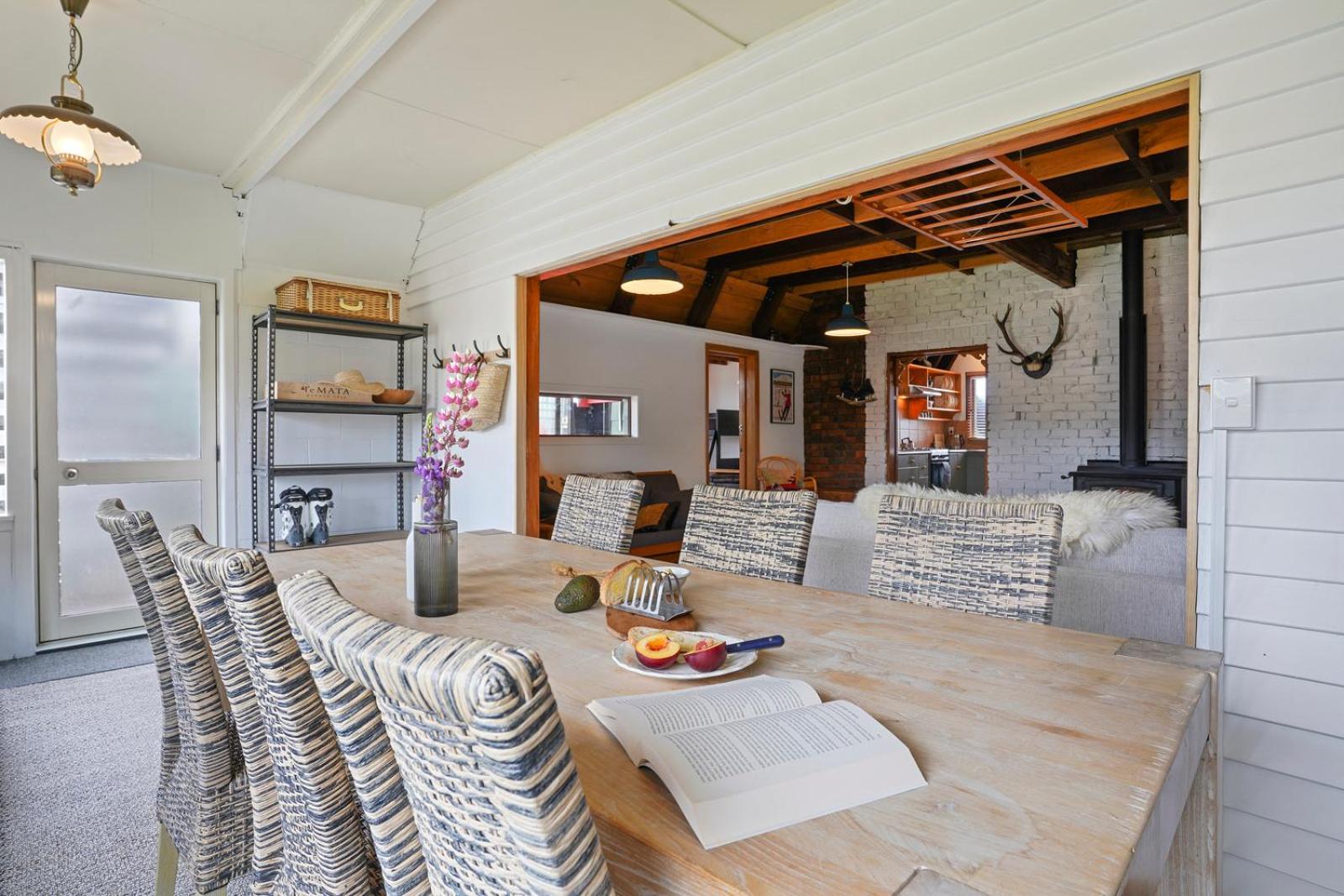 Snow Chalet - Fairlie Holiday Home