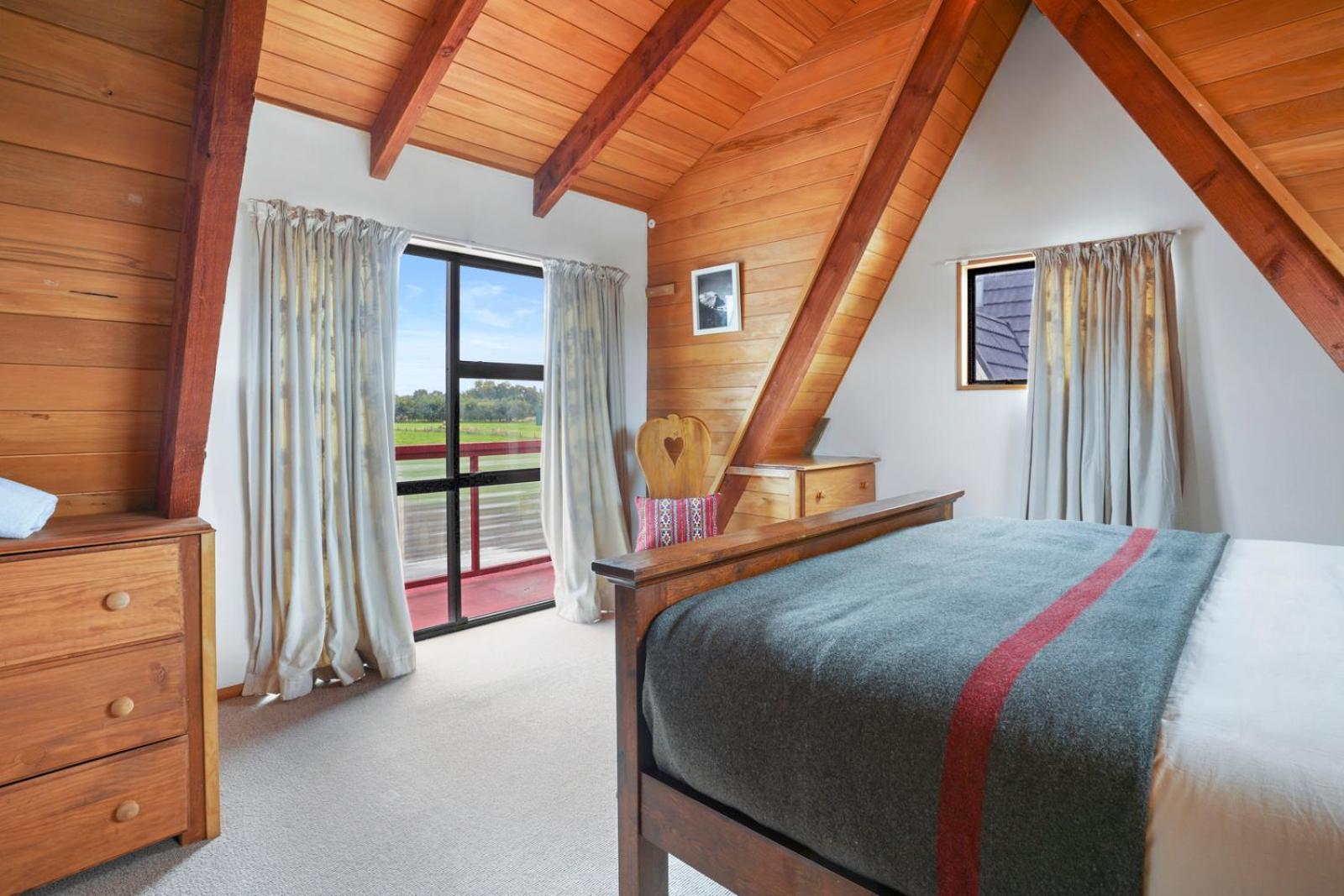 Snow Chalet - Fairlie Holiday Home