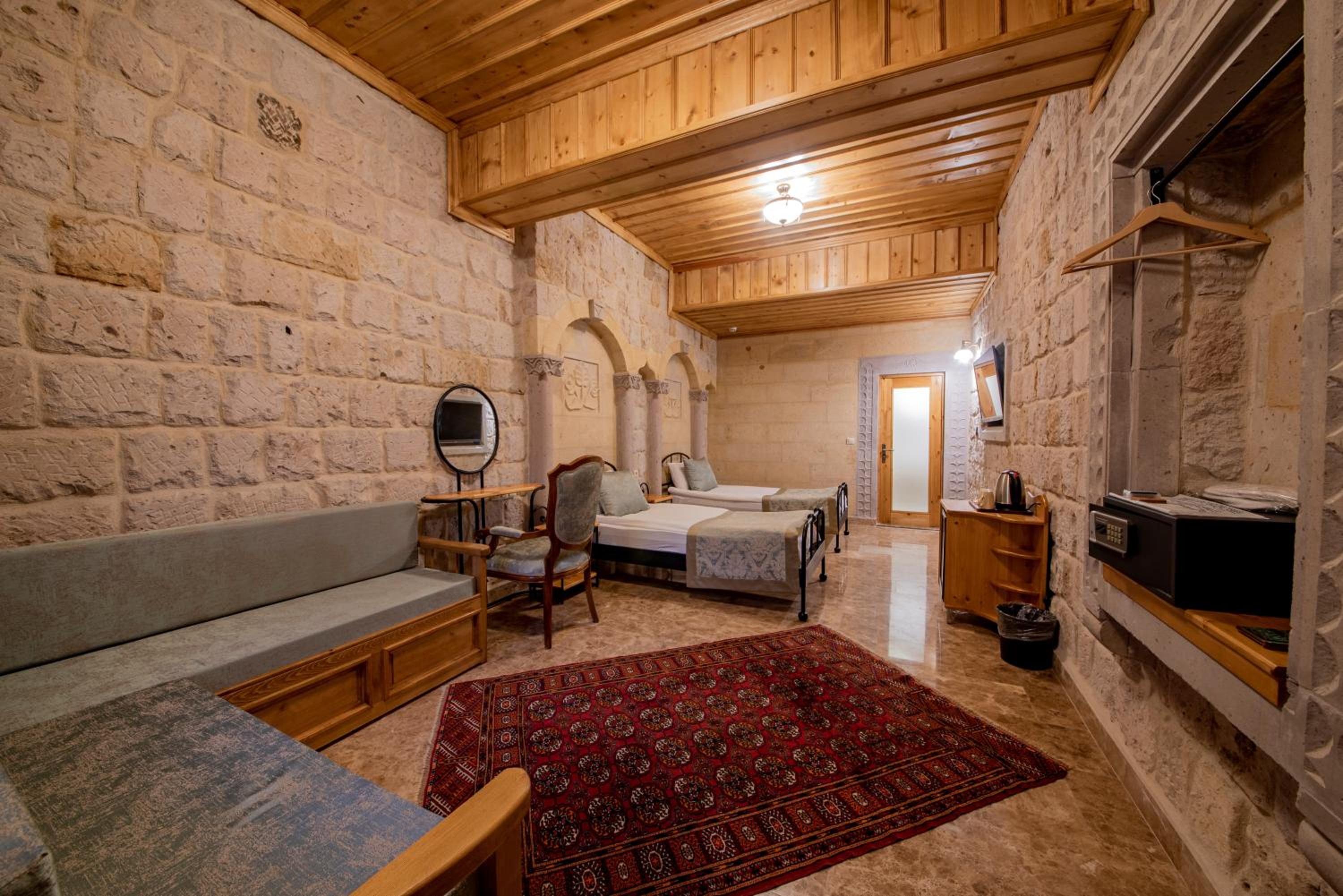 Luxury Cratus Stone Palace - Image 14