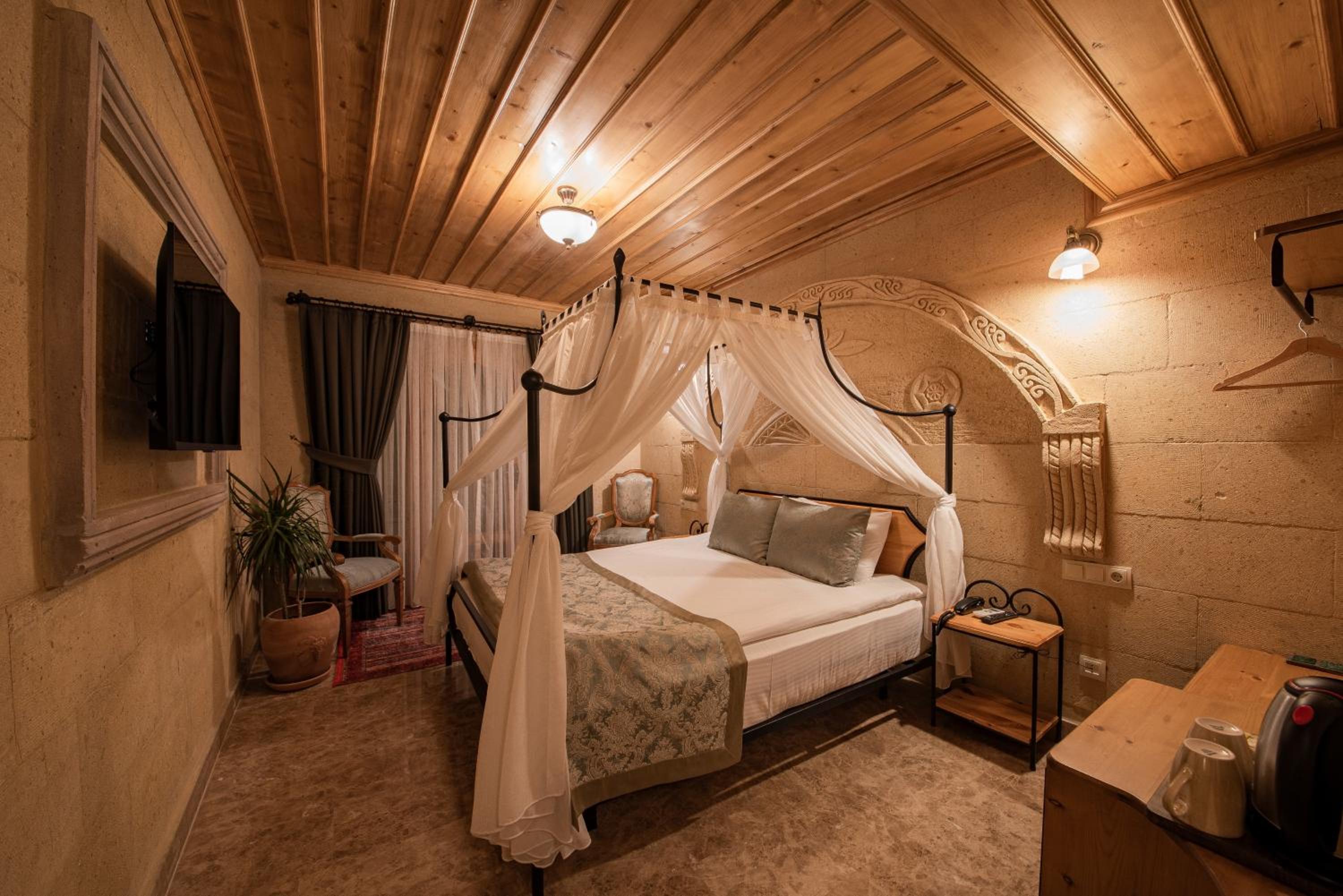 Luxury Cratus Stone Palace - Image 29