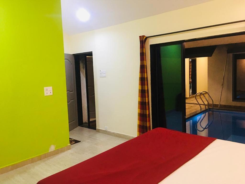Sahoj Villa 8Bhk Alibaug view 2