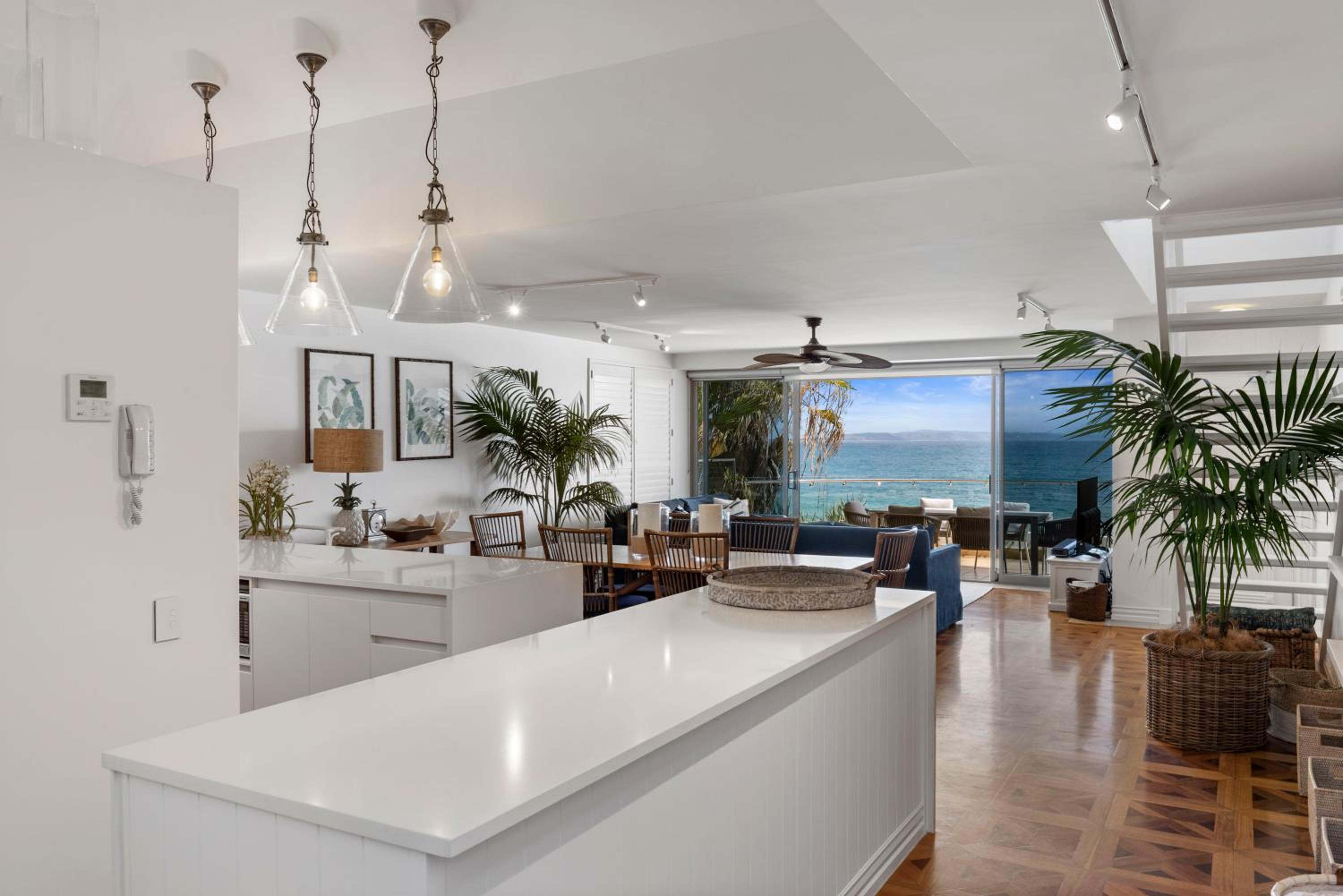 La Mer Apartments