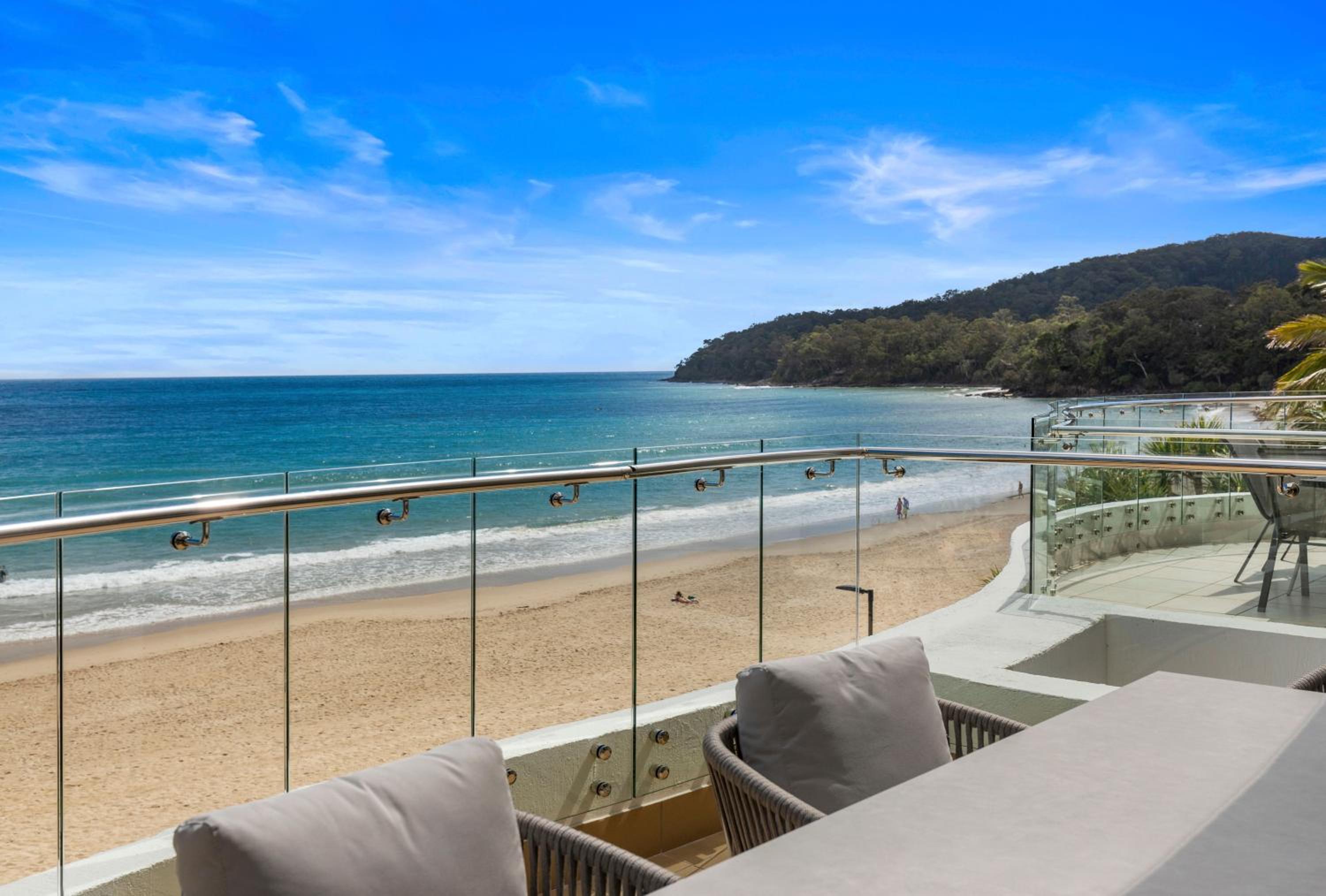 La Mer Apartments