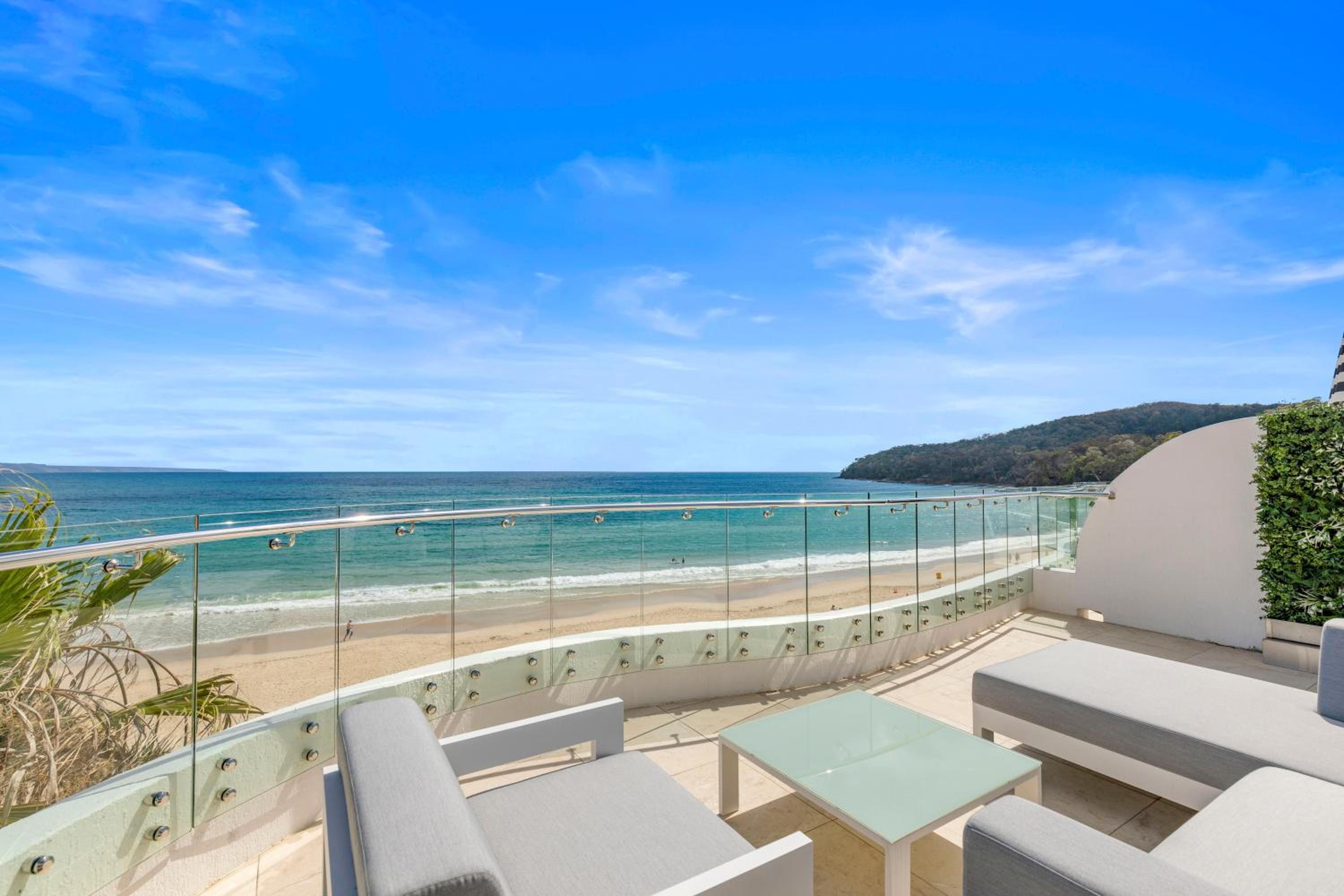 La Mer Apartments