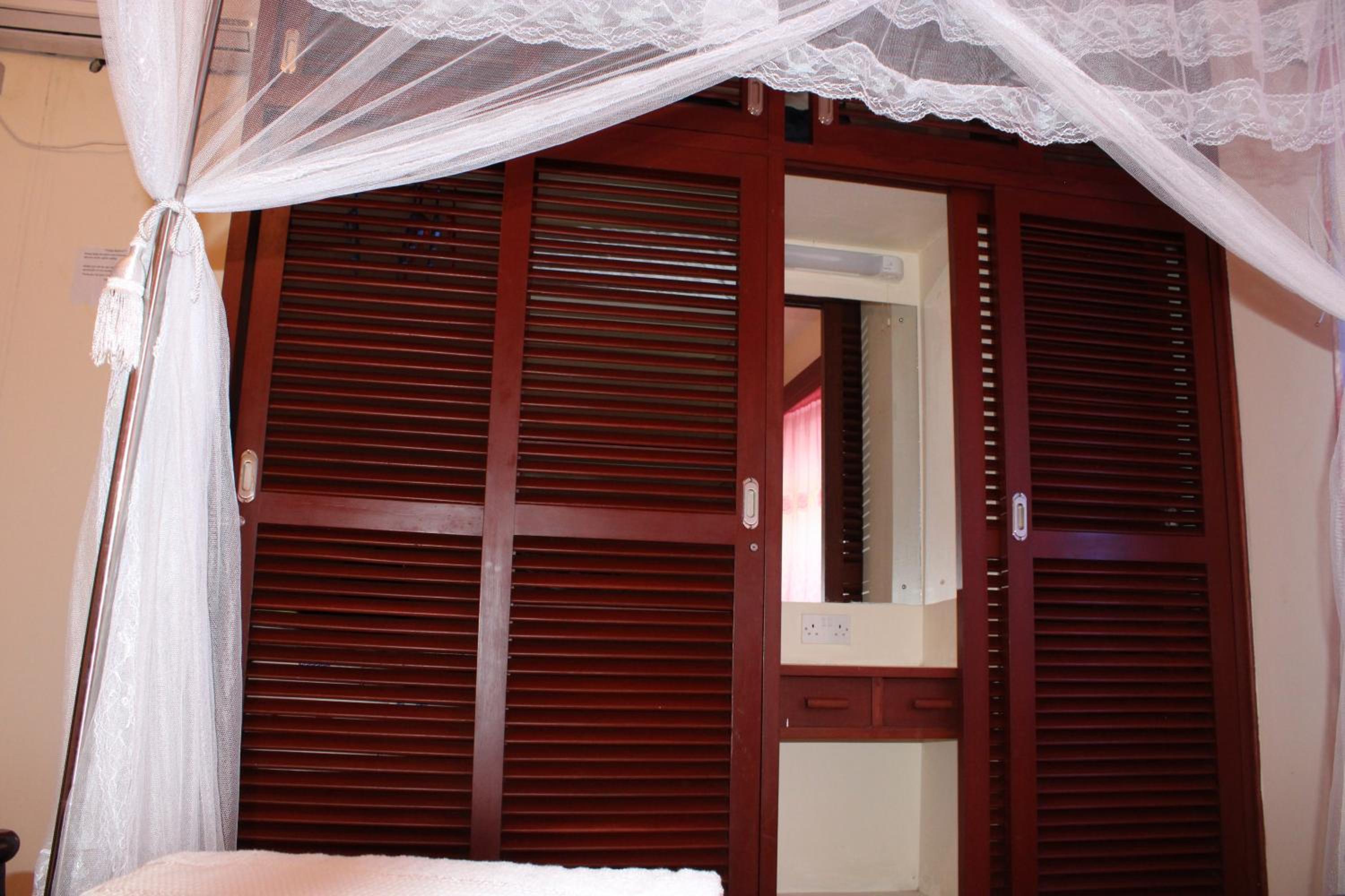 Lux Suites Royal Apartments Nyali