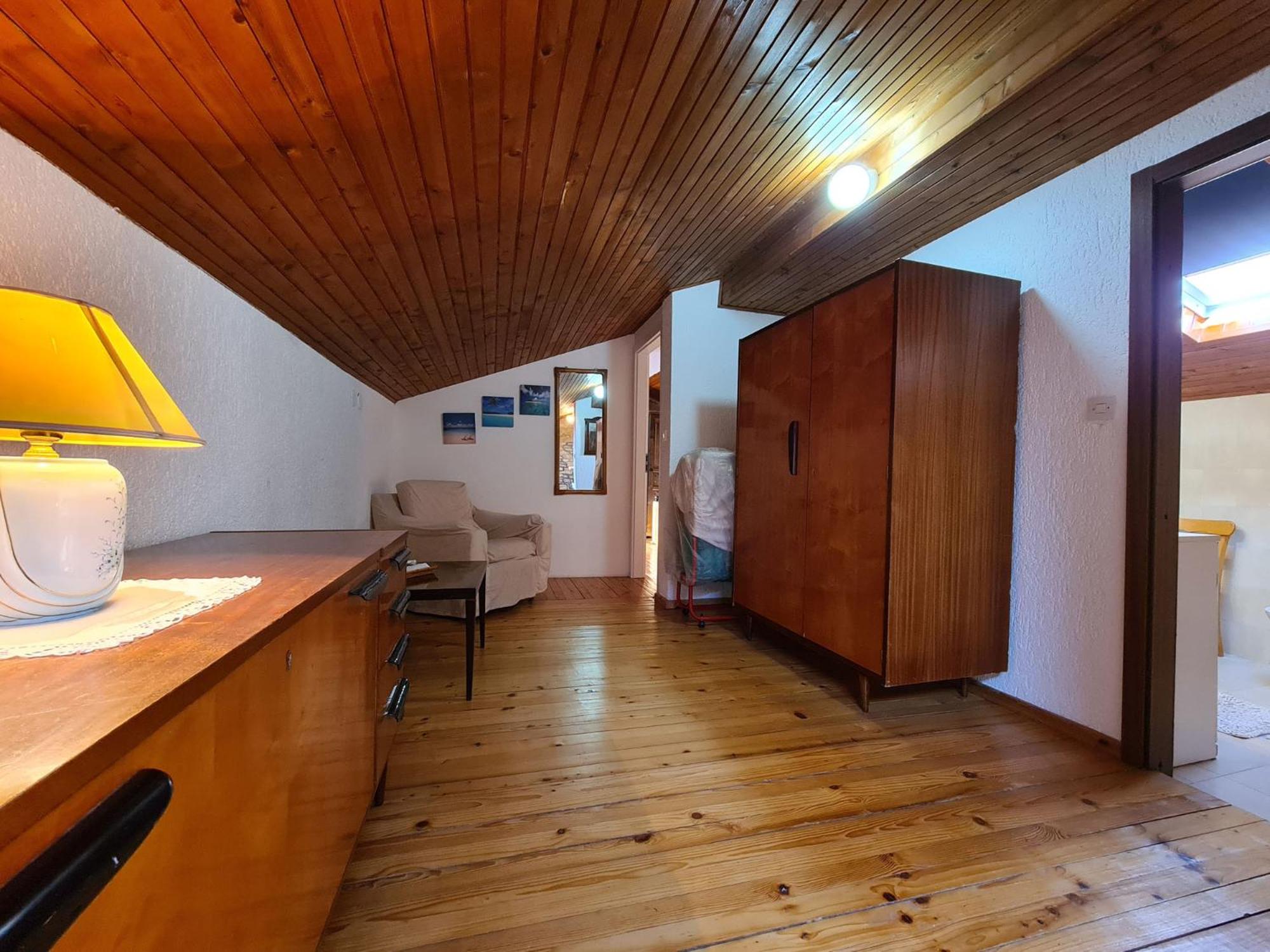 House Letizia 2147