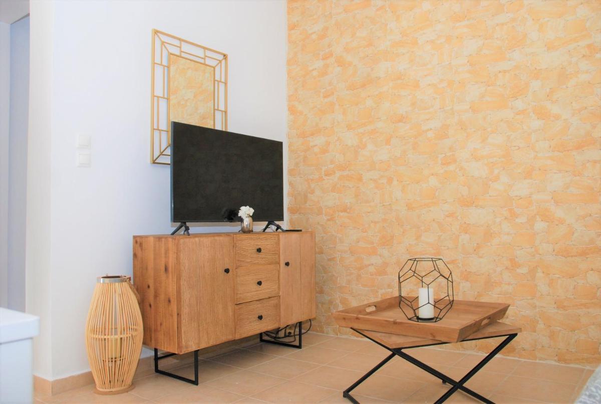 Kovi Lardos Village House photo 3