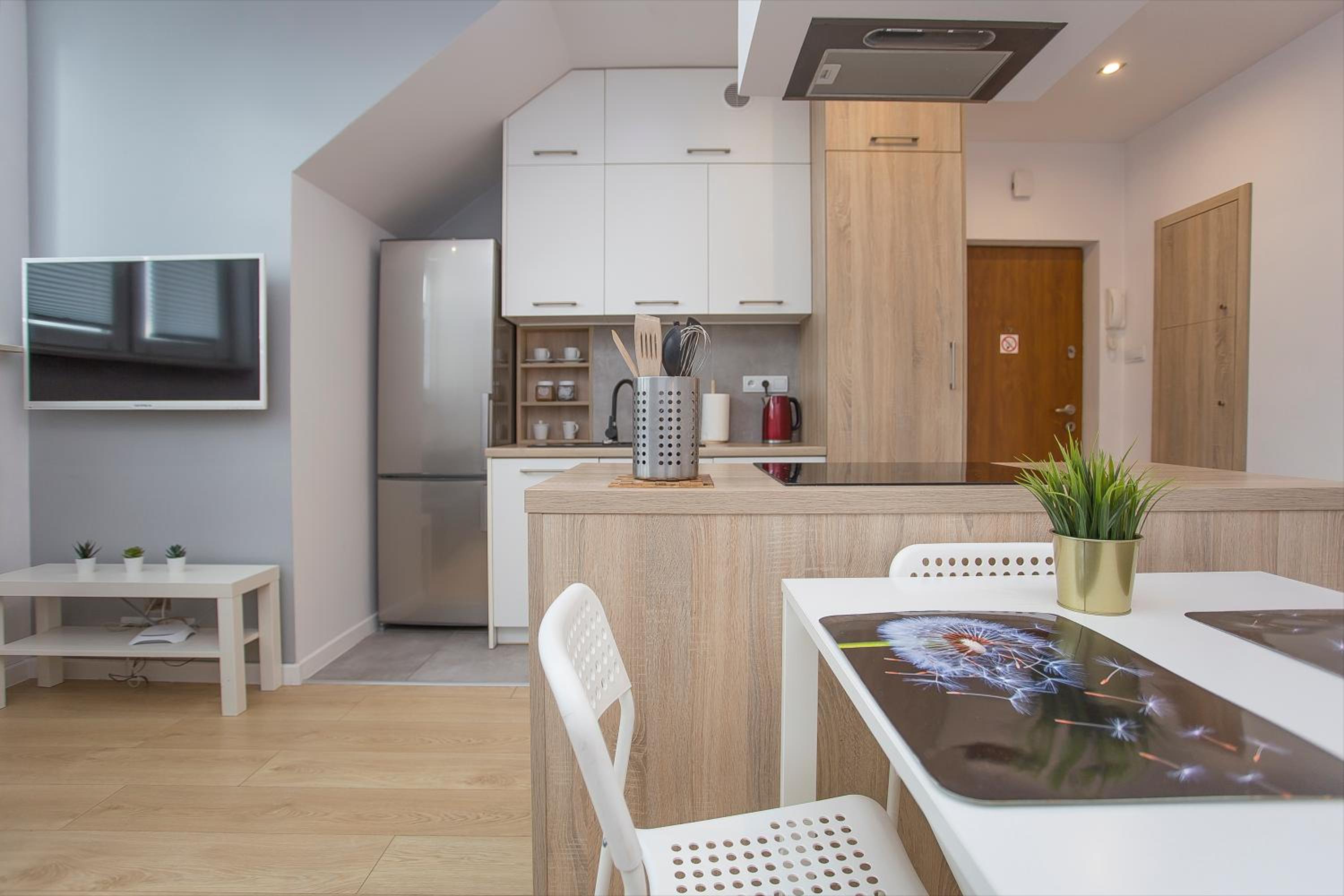 Urban Jungle Apartment in the city center view 5