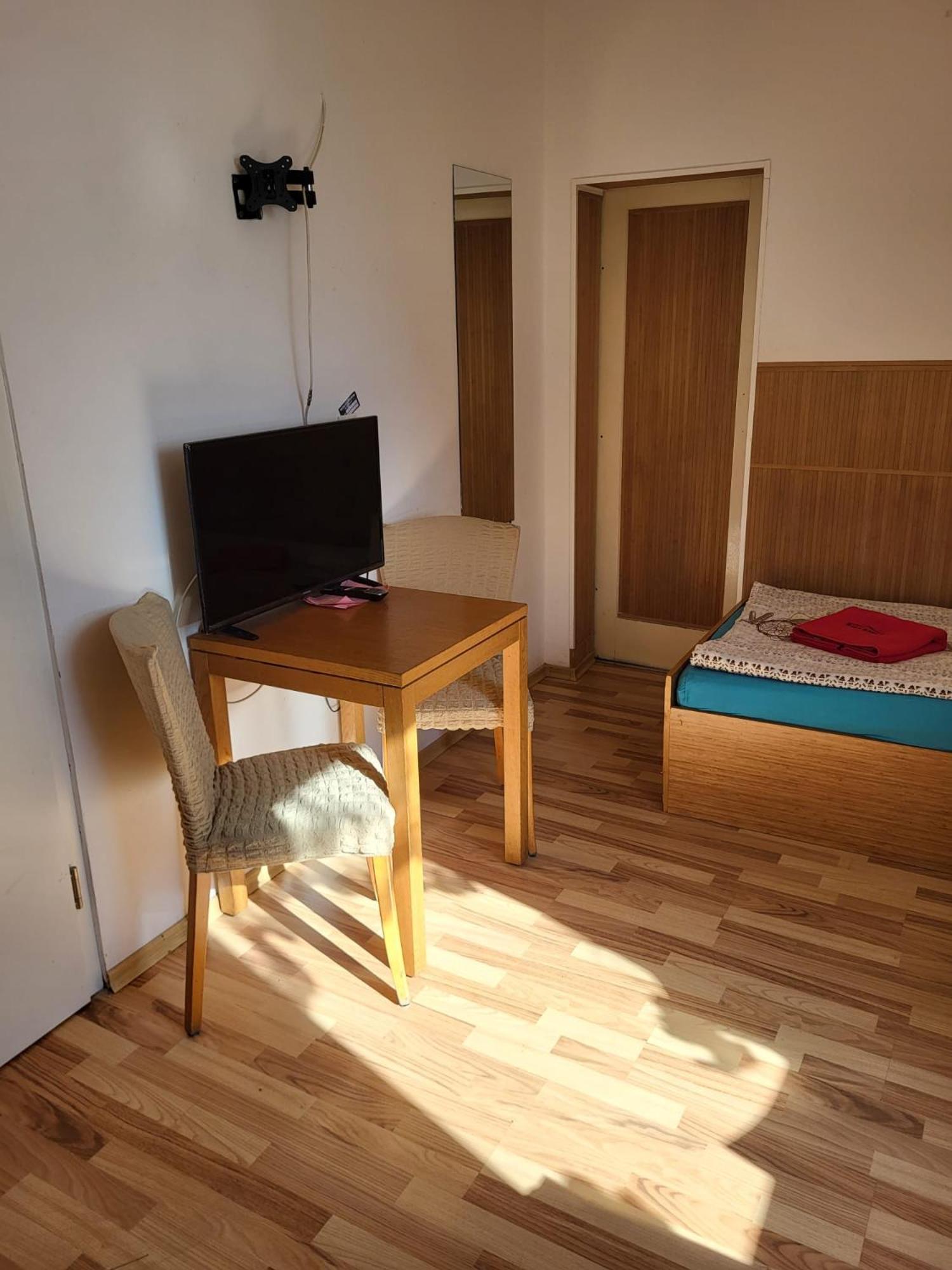 Pension Haus Baron 1 Neckarau