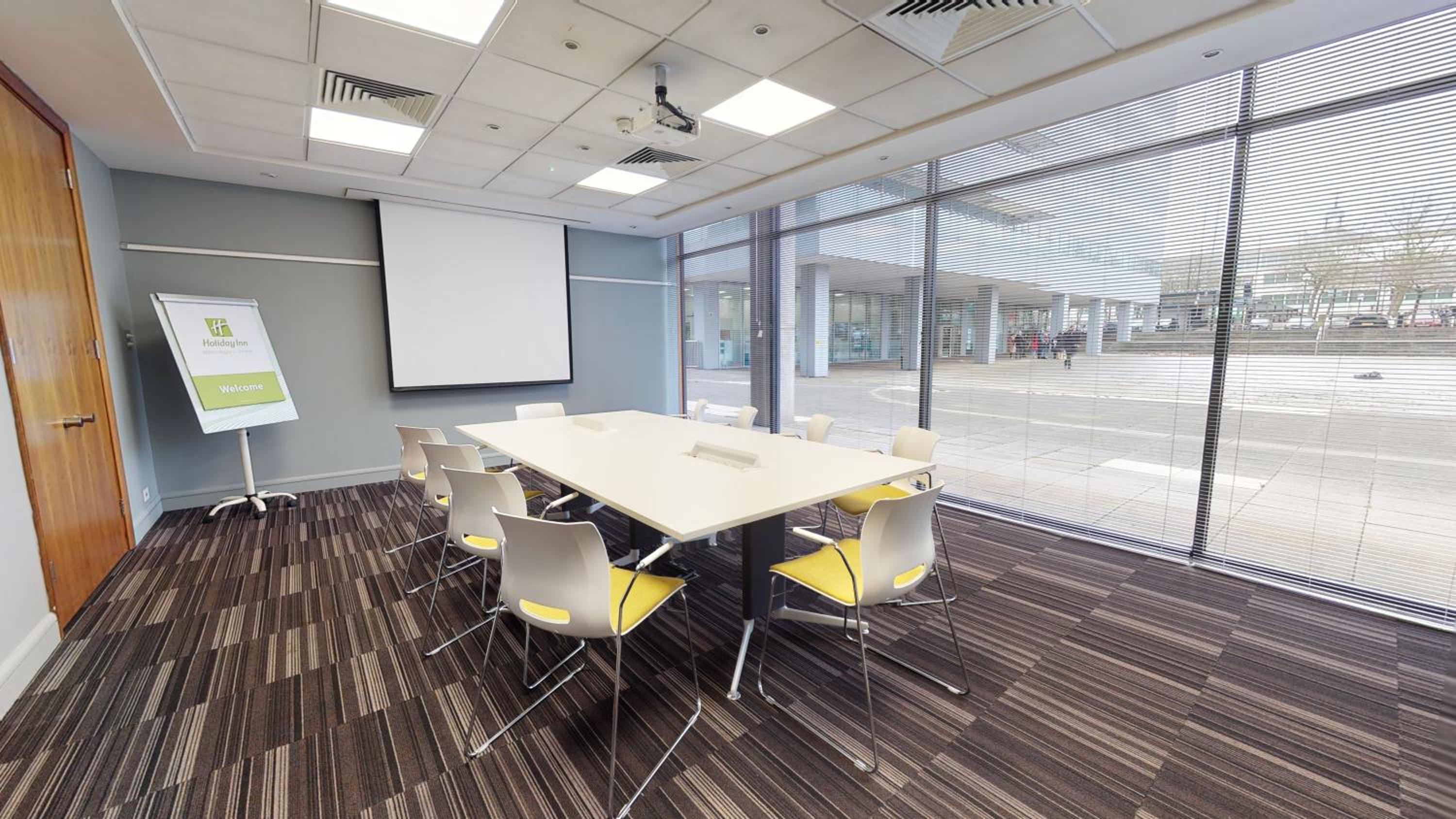Milton Keynes Vacations - Holiday Inn Milton Keynes Central, an IHG Hotel - Property Image 9