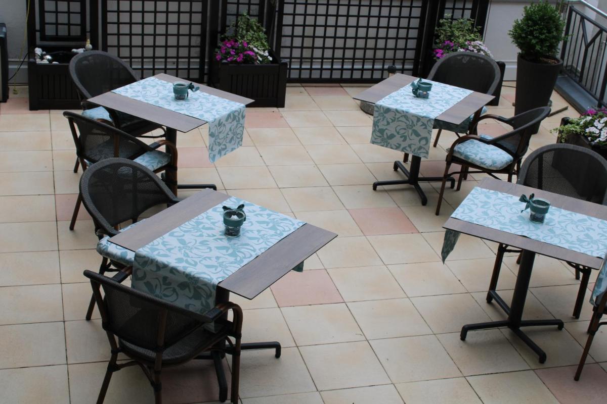outdoor BBQ area