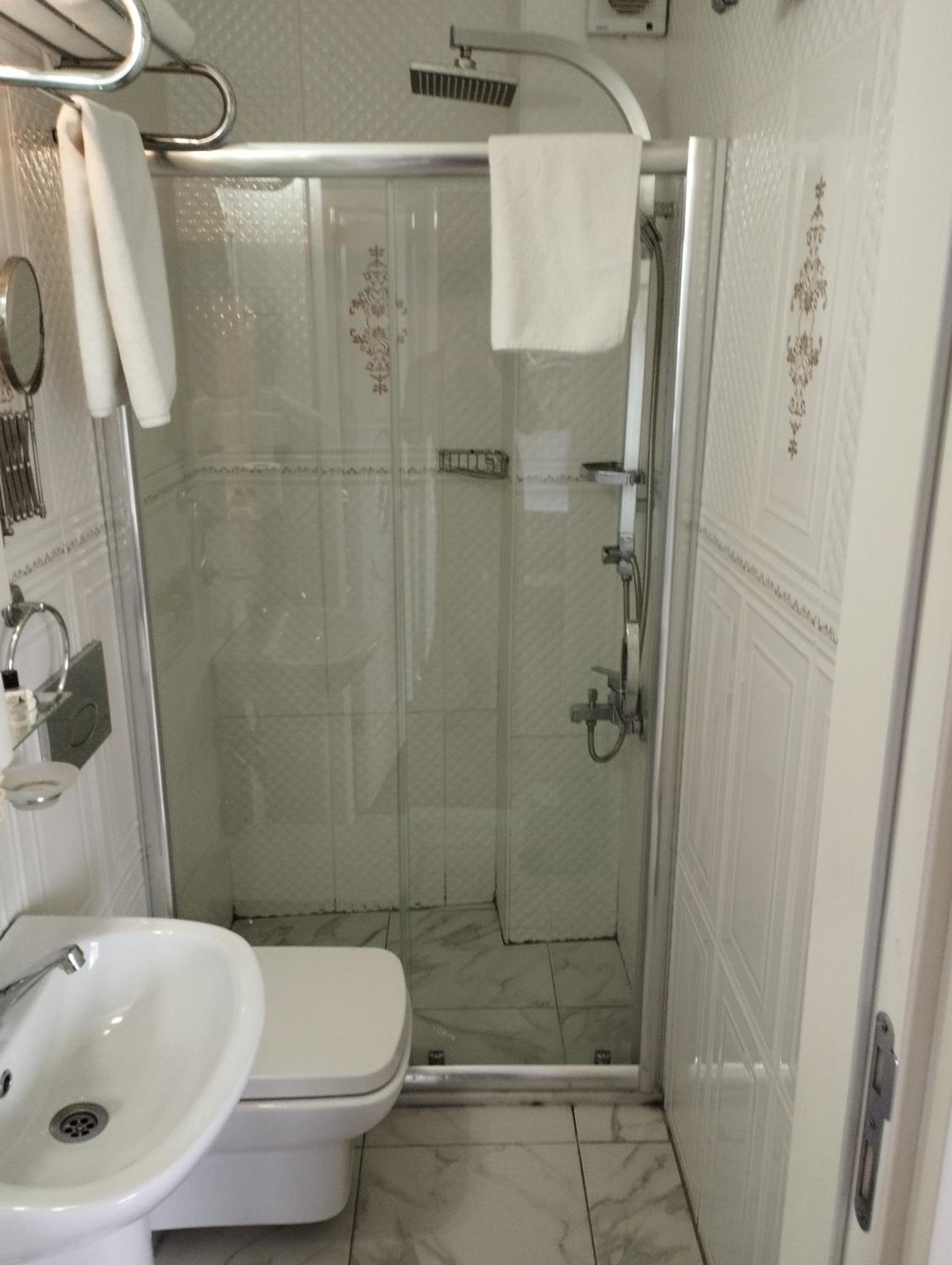 Gulhane Garden Hotel - Image 18