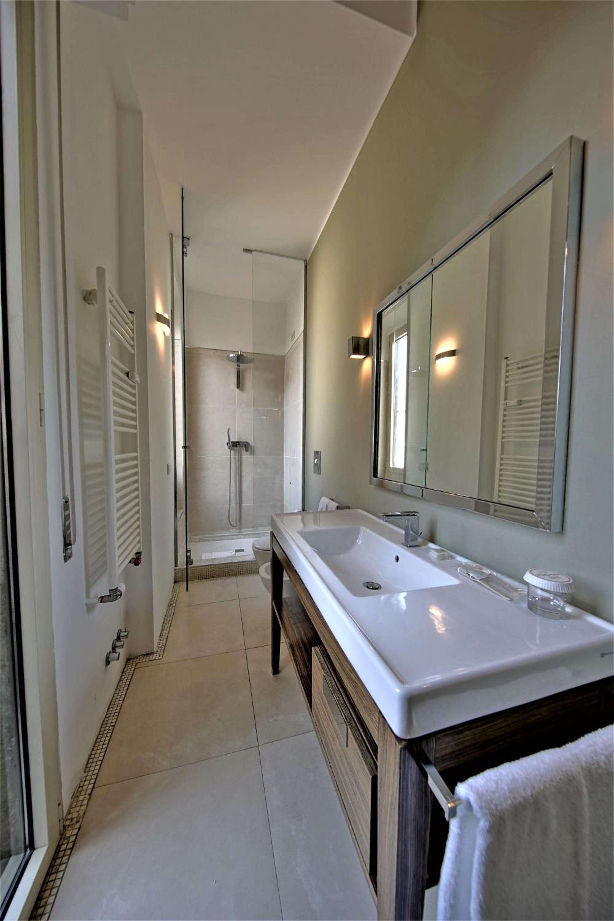 Suite Santa Tecla