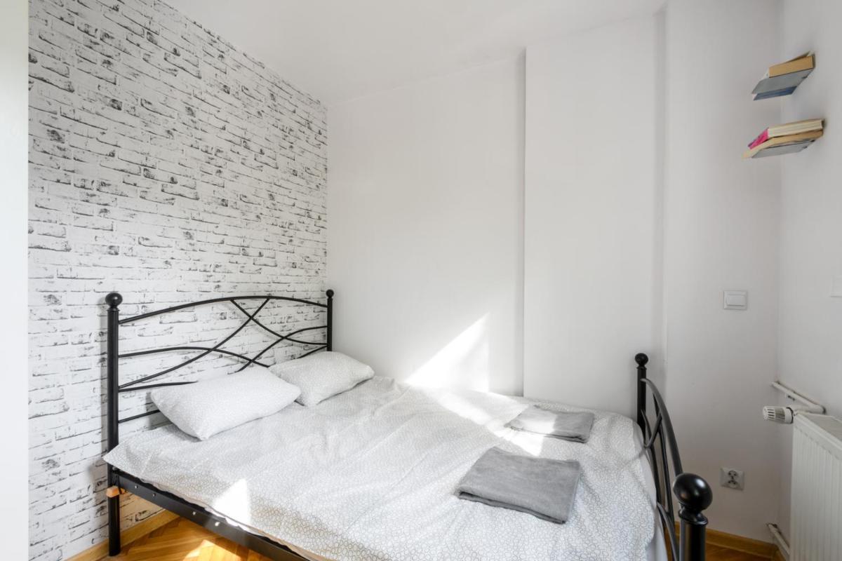 Labo Apartment Karmelicka view 5