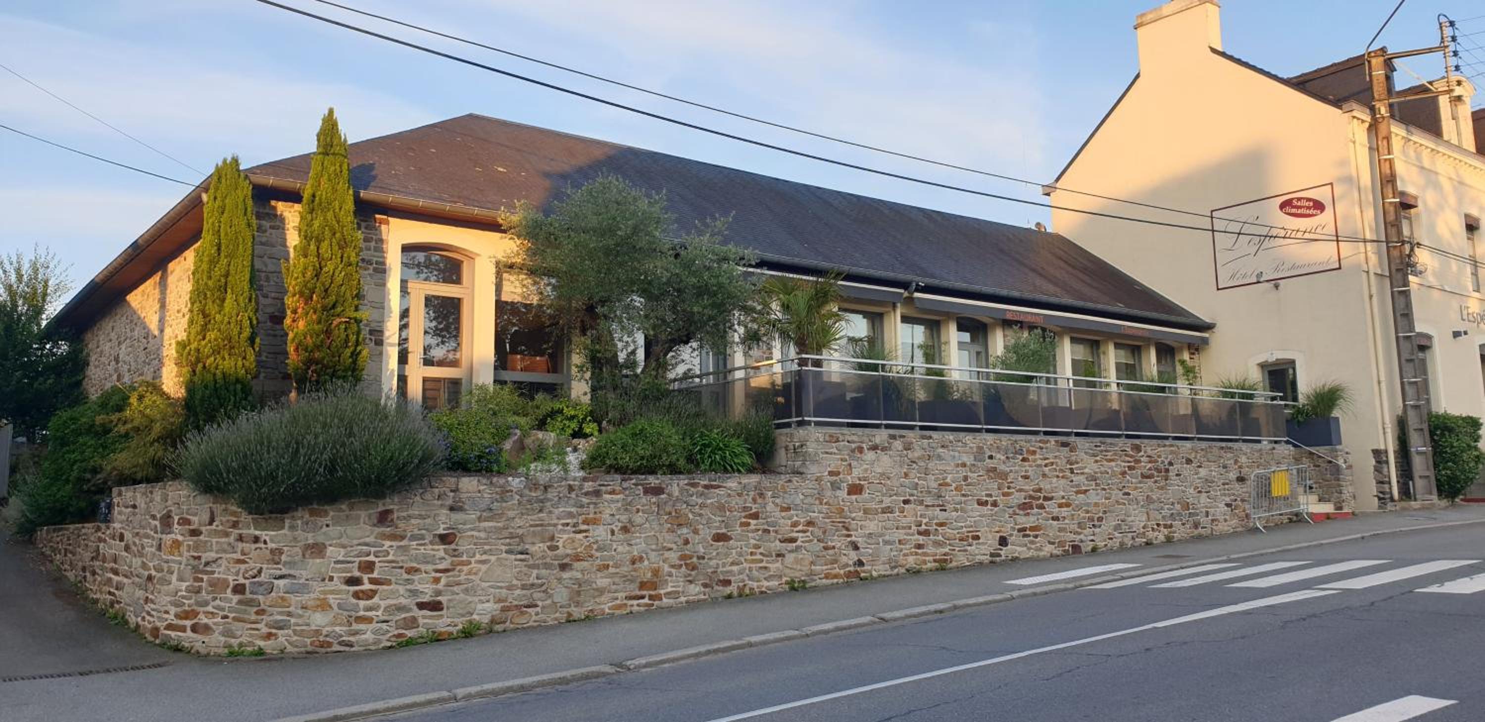 restaurant