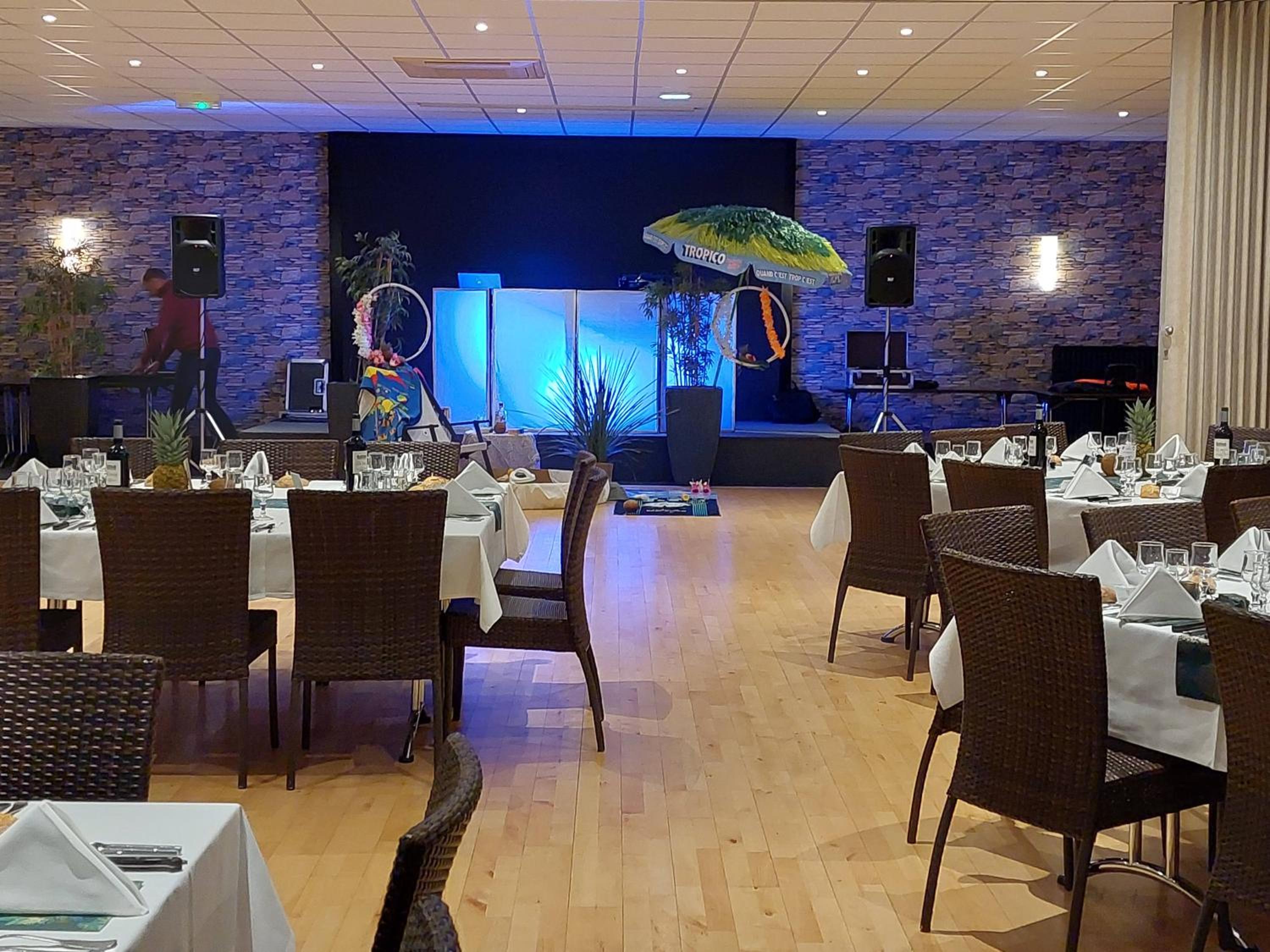 restaurant