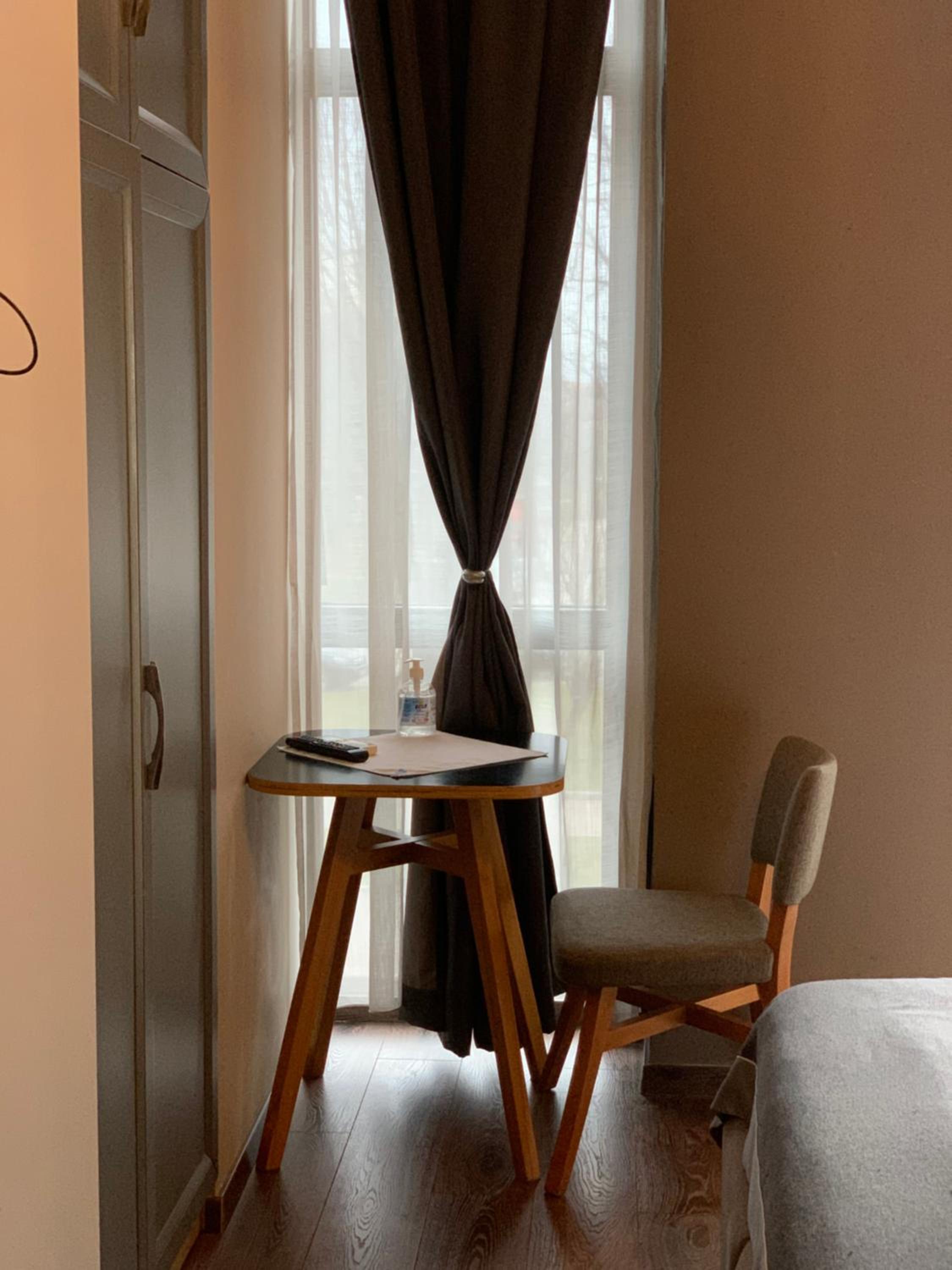 Guest House People