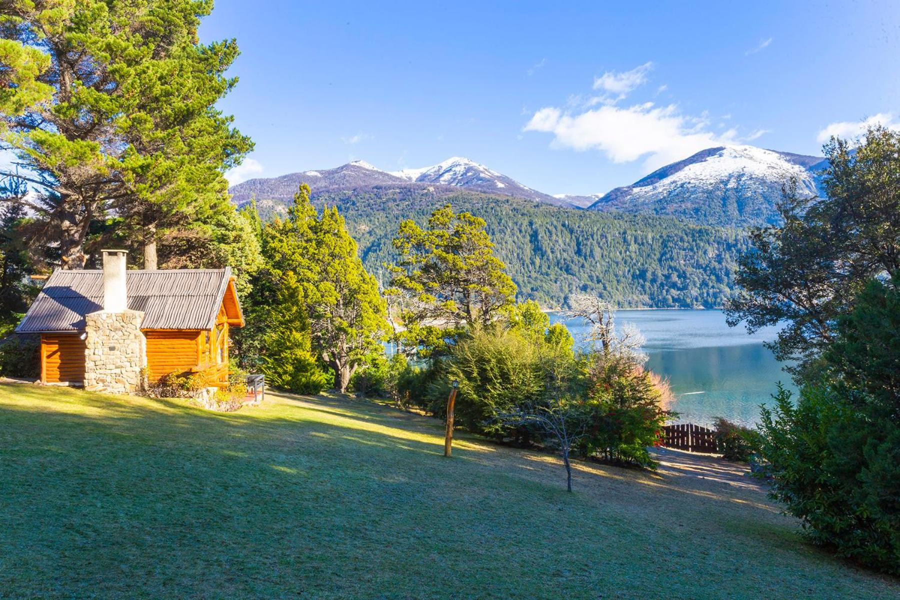 Cabañas Villa Labrador con costa de lago