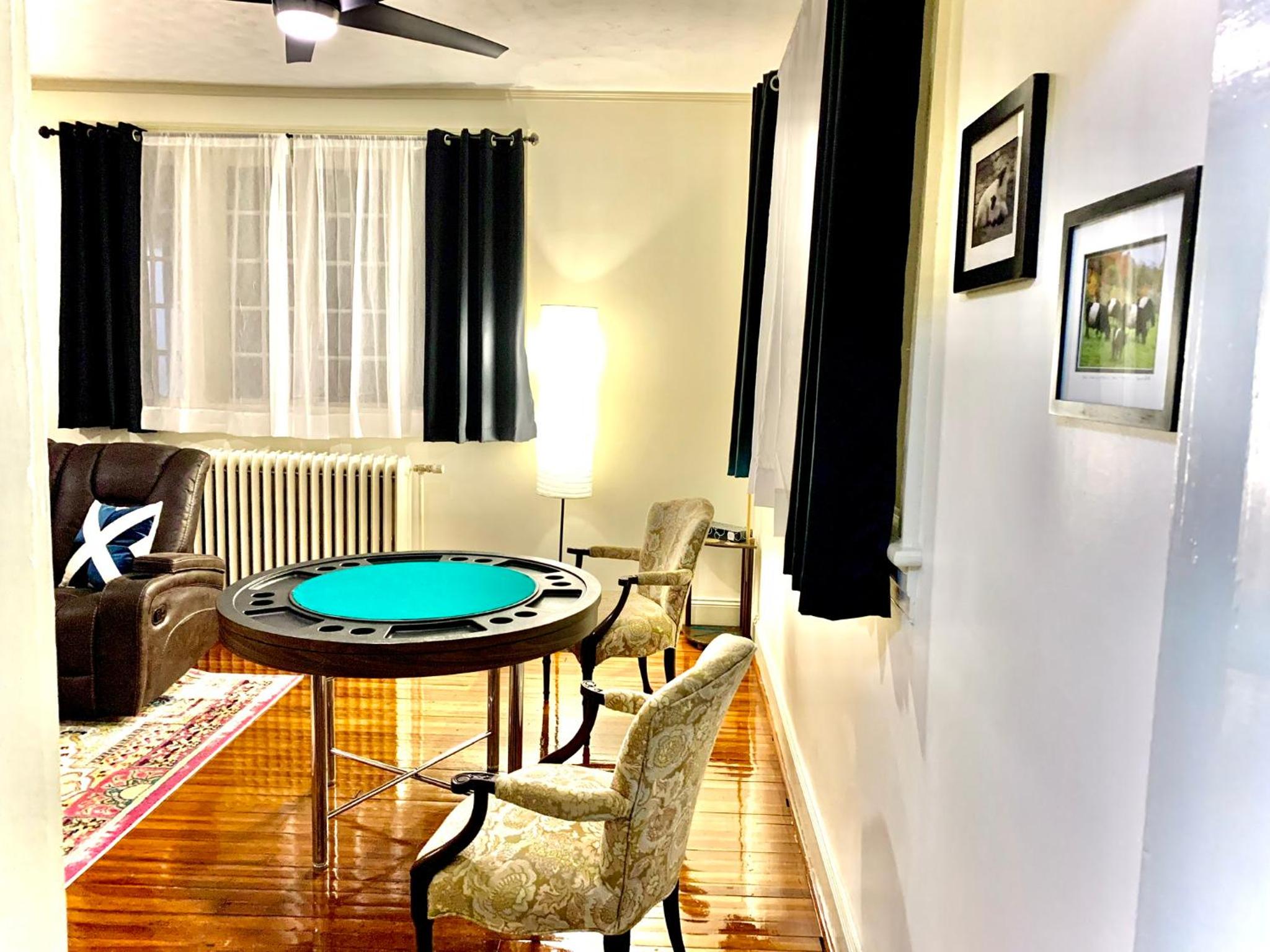 Sweet Apartment, next to Randolph College view 3
