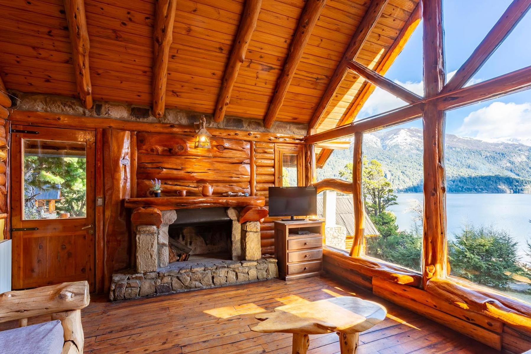 Cabañas Villa Labrador con costa de lago