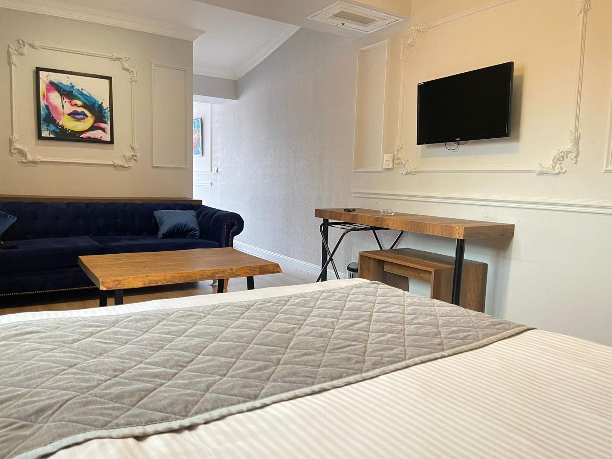 Double Bond Hotel Spa - Image 10