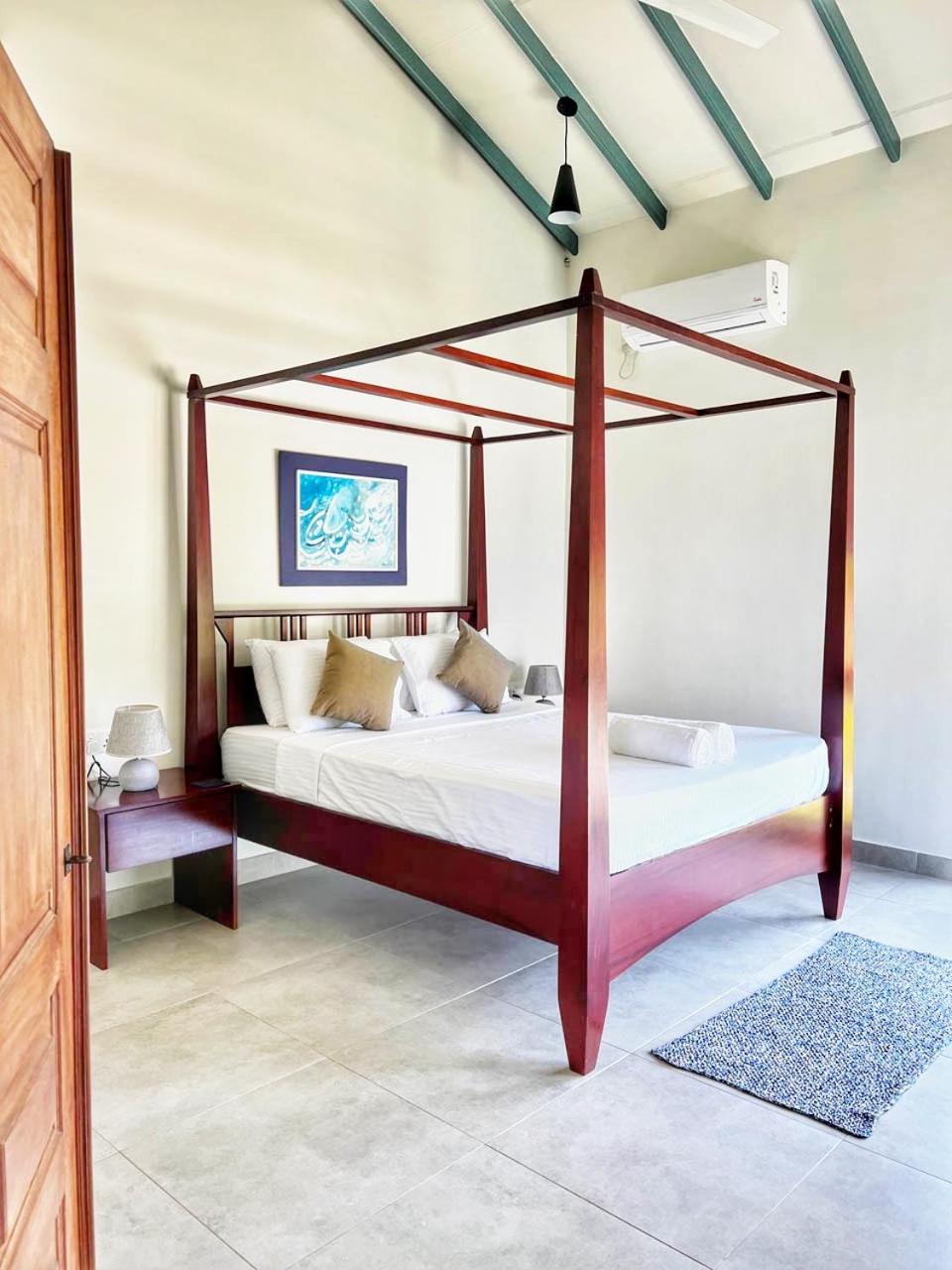 Villa Lagoonscape