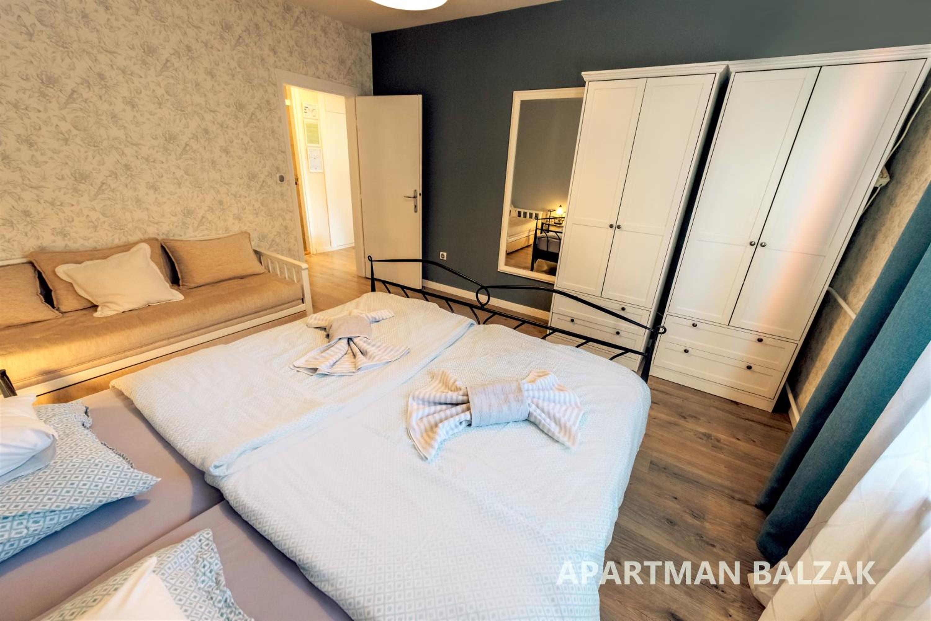 BALZAK 64m2, Free parking & Wi-fi view 5