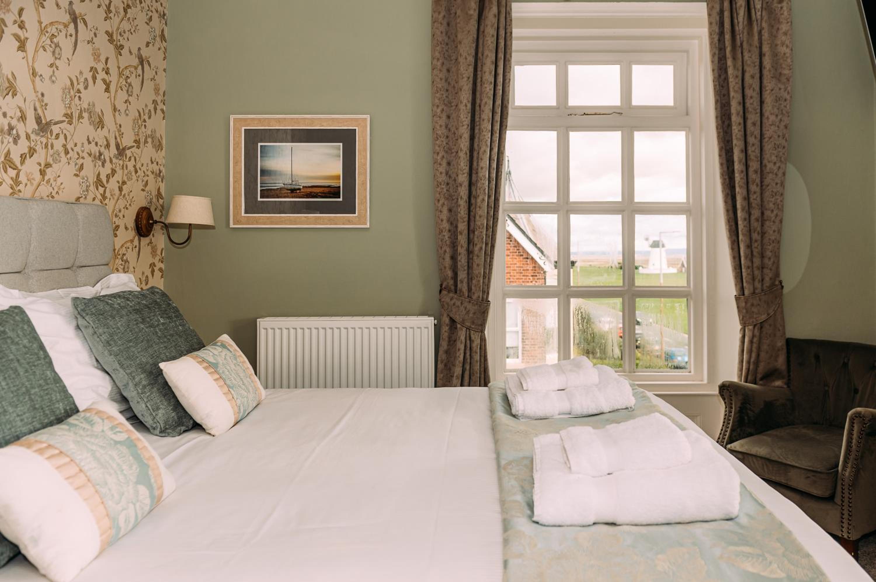 The Queens Hotel