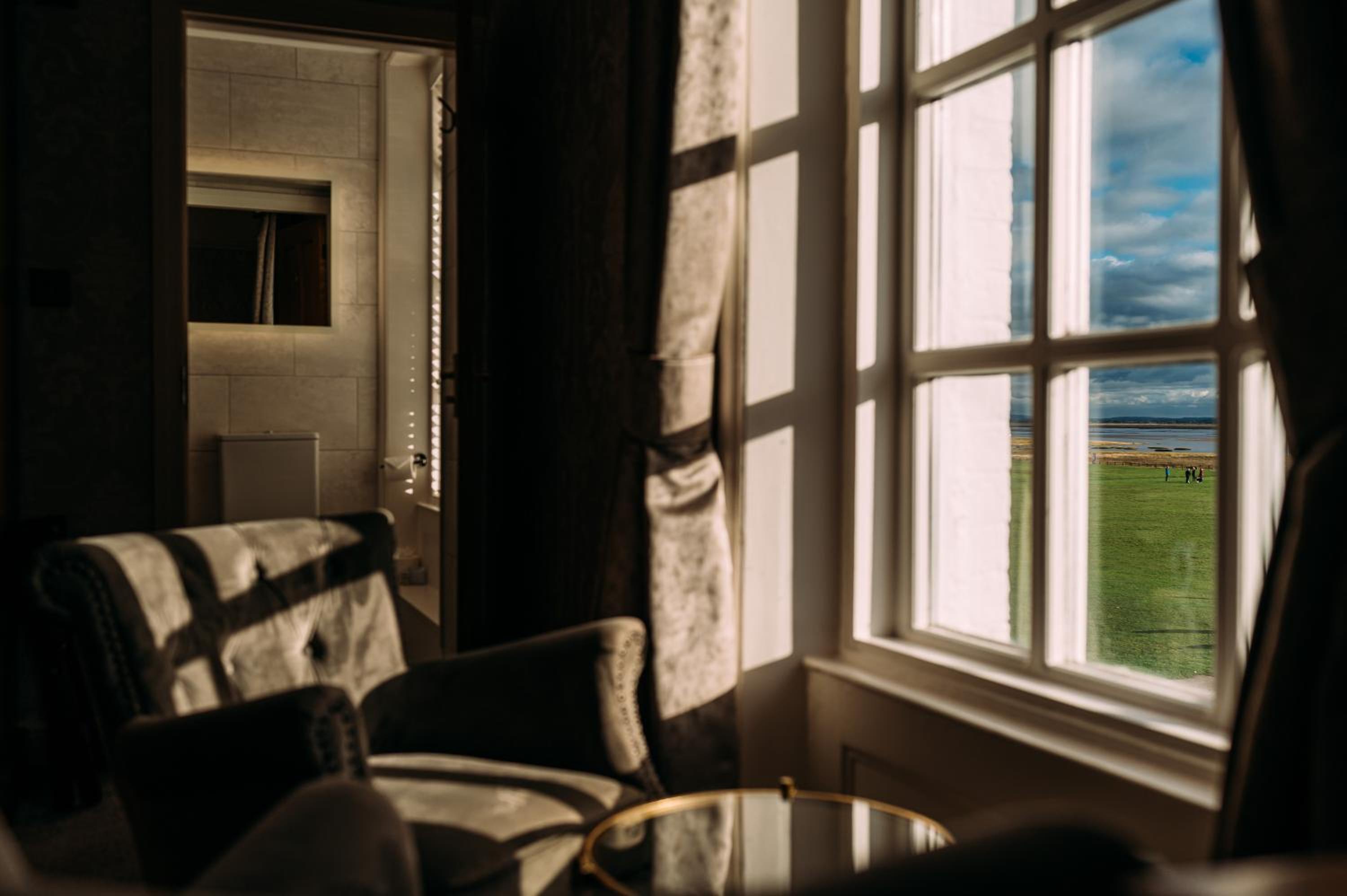 The Queens Hotel