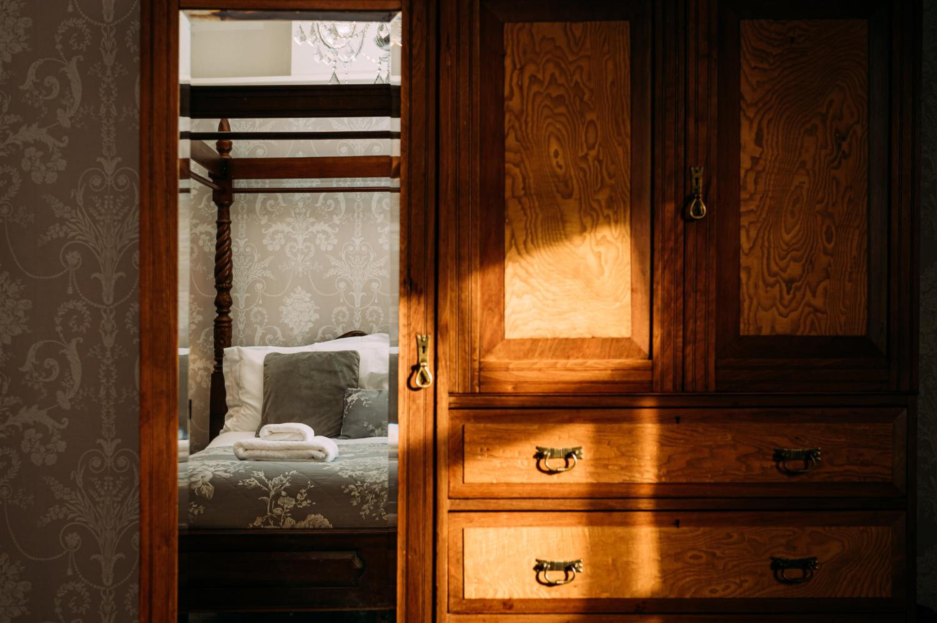 The Queens Hotel