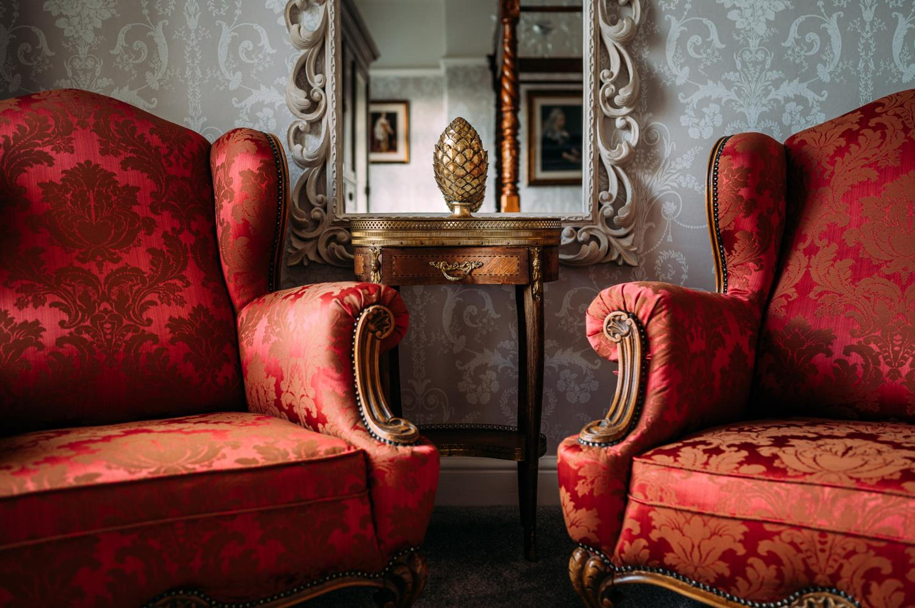 The Queens Hotel