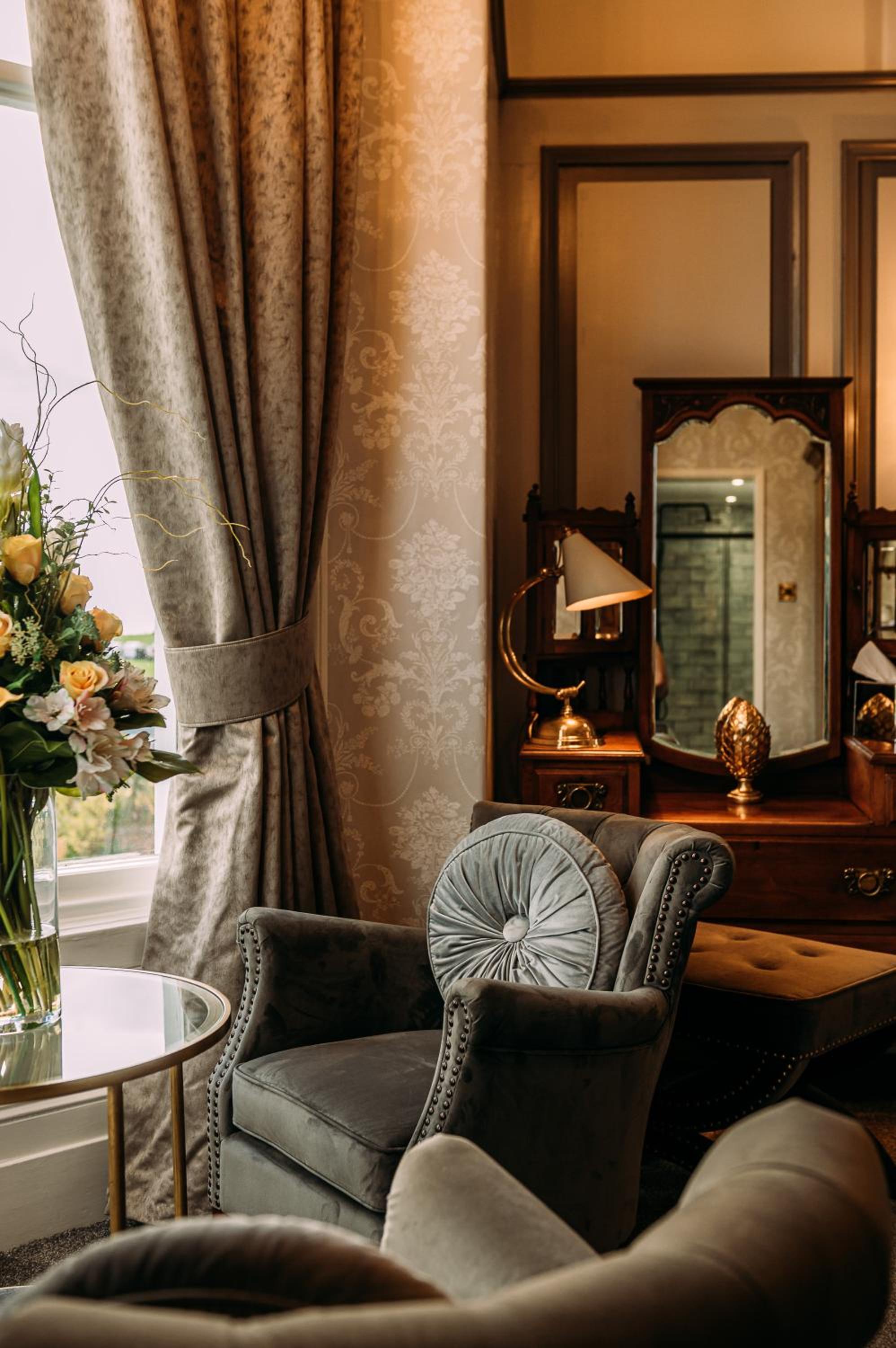 The Queens Hotel
