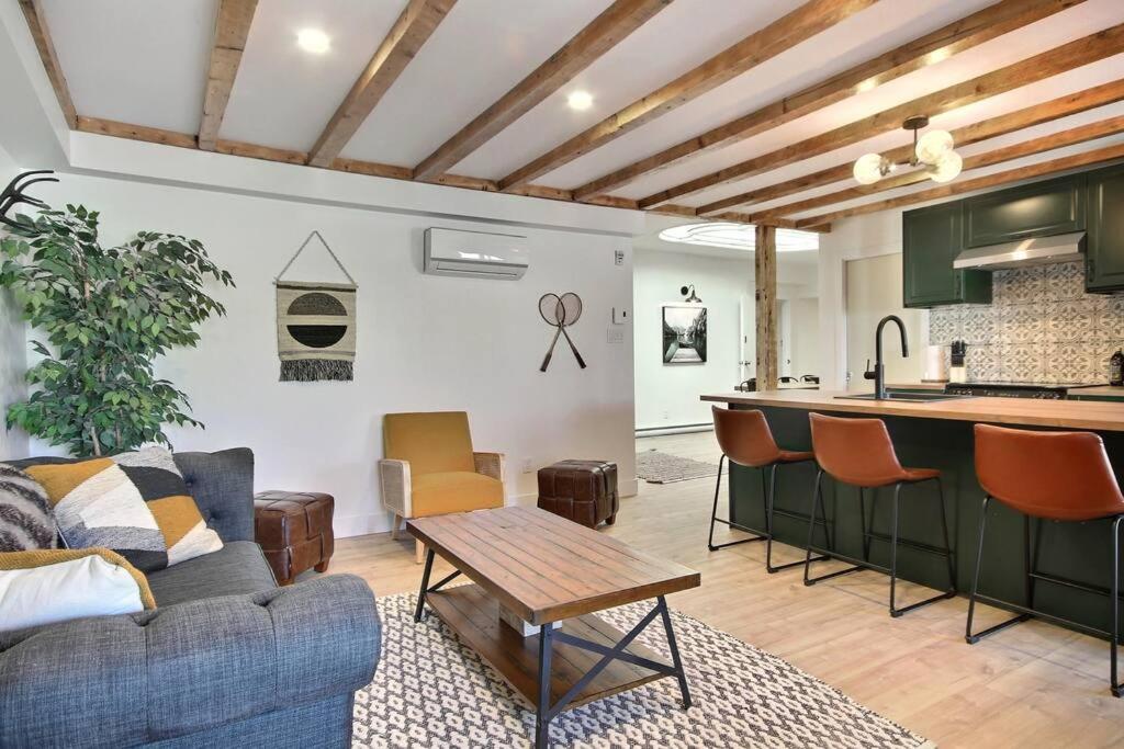 North House - Spectacular 3 Bedroom Old Quebec Penthouse