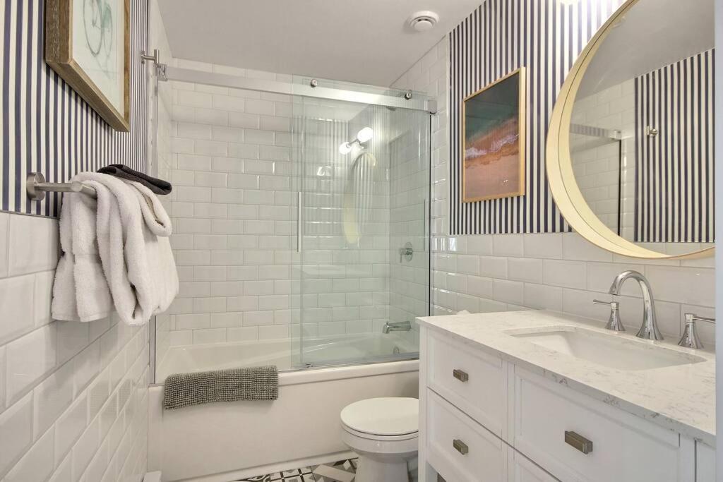 North House - Spectacular 3 Bedroom Old Quebec Penthouse