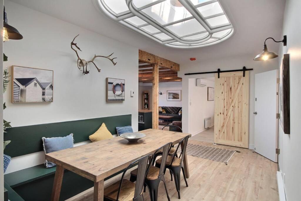 North House - Spectacular 3 Bedroom Old Quebec Penthouse