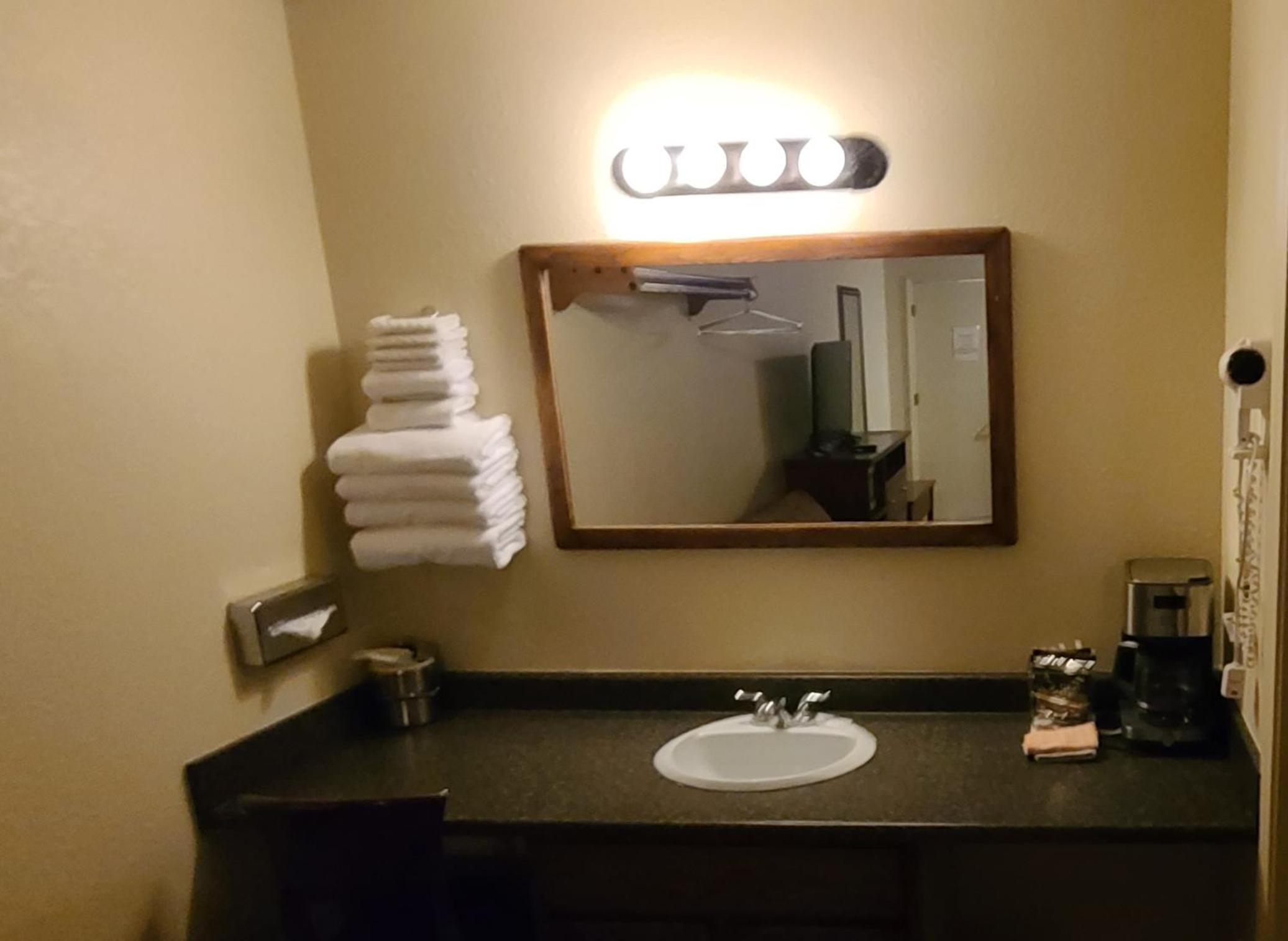 Homestead Motel